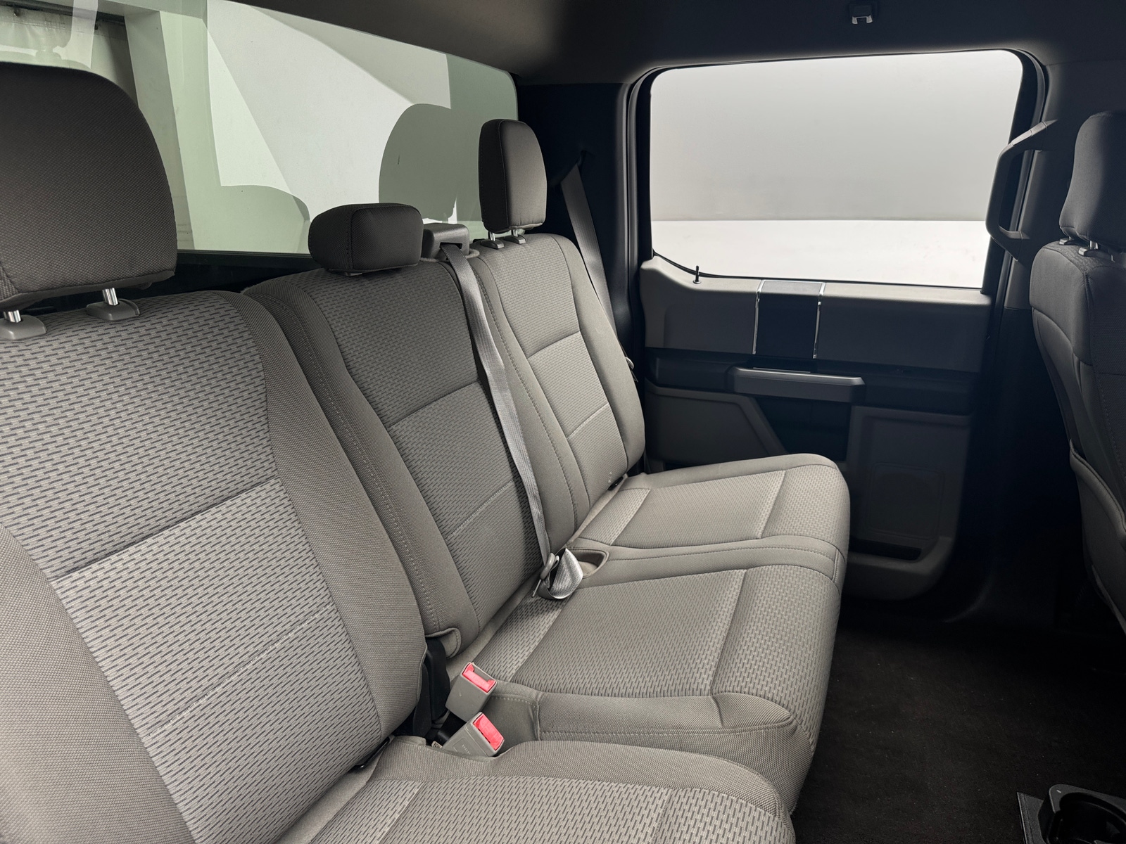 Thumbnail: 2018 Ford Econoline - 6
