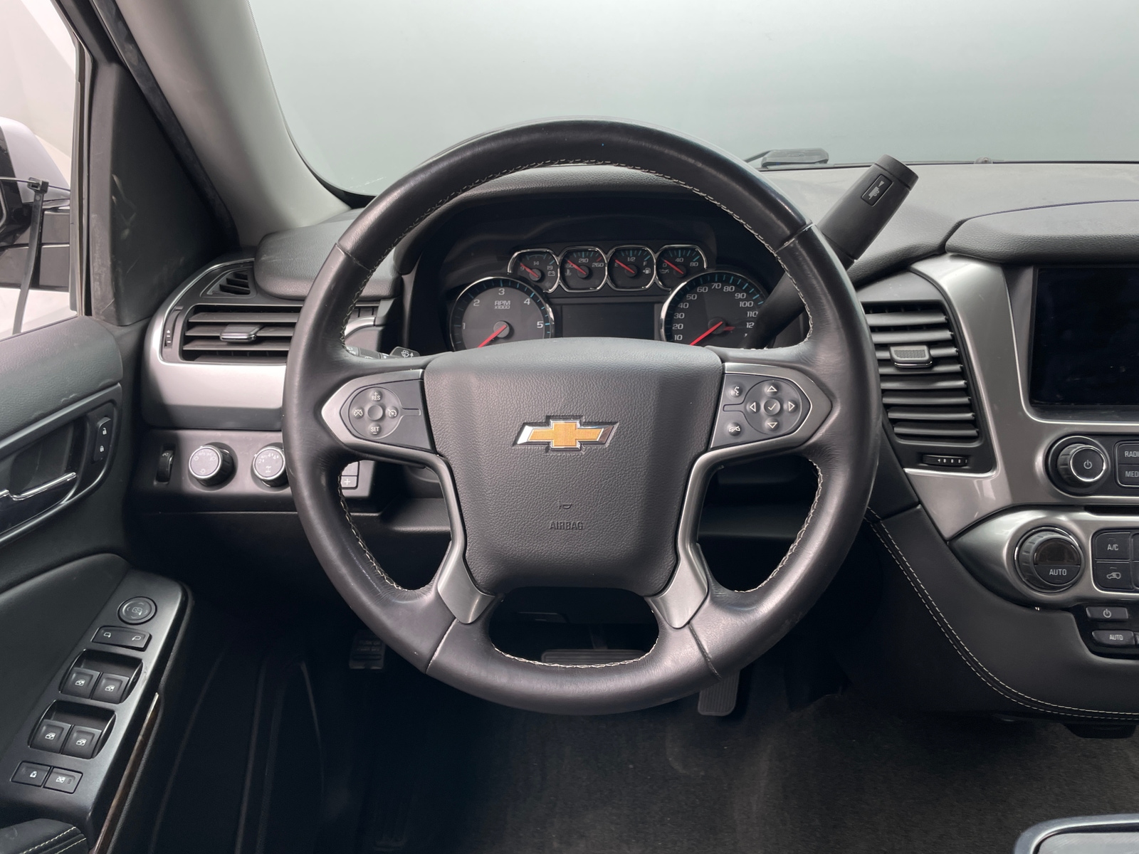 Thumbnail: 2018 Chevrolet Tahoe - 5