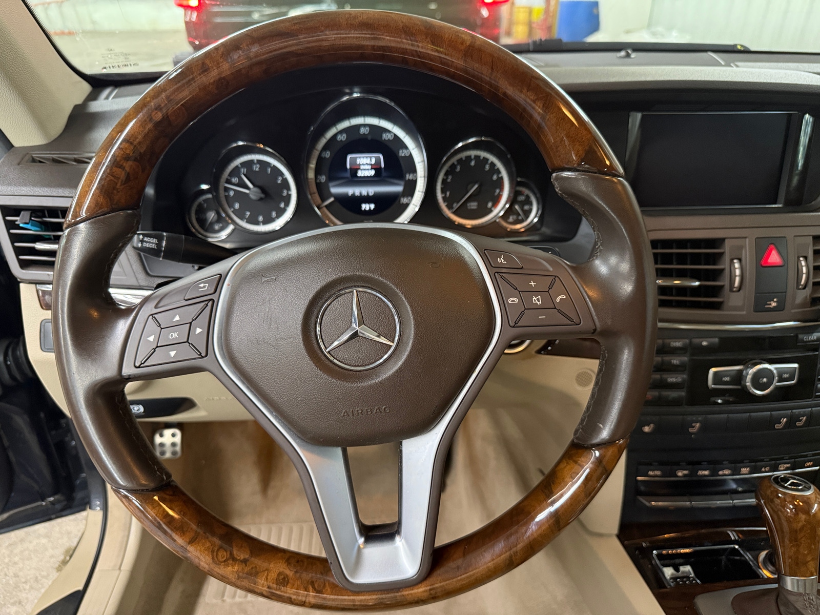 Thumbnail: 2013 Mercedes-Benz E-Class - 4