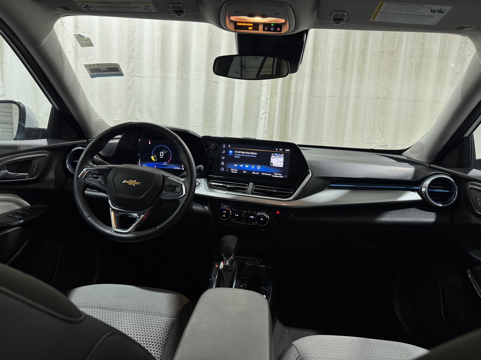 Thumbnail: 2025 Chevrolet Trax - 3