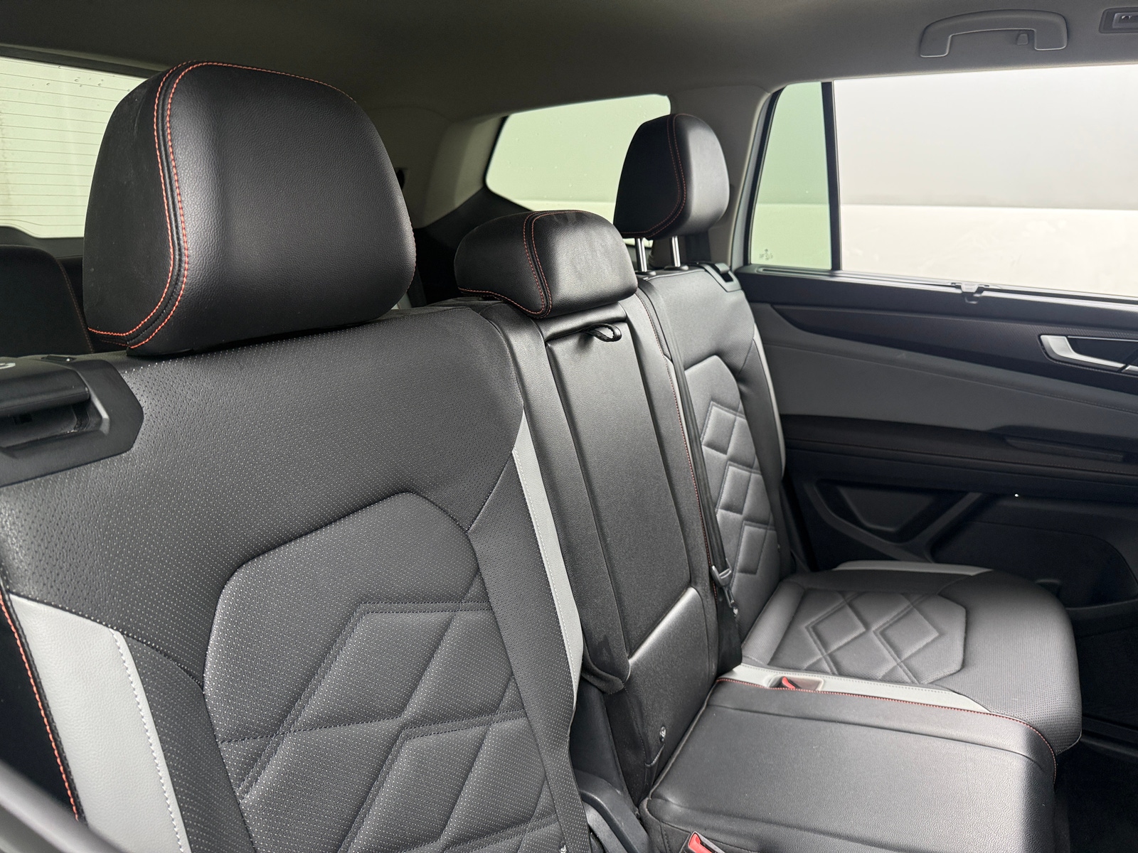 Thumbnail: 2024 Volkswagen Atlas - 5