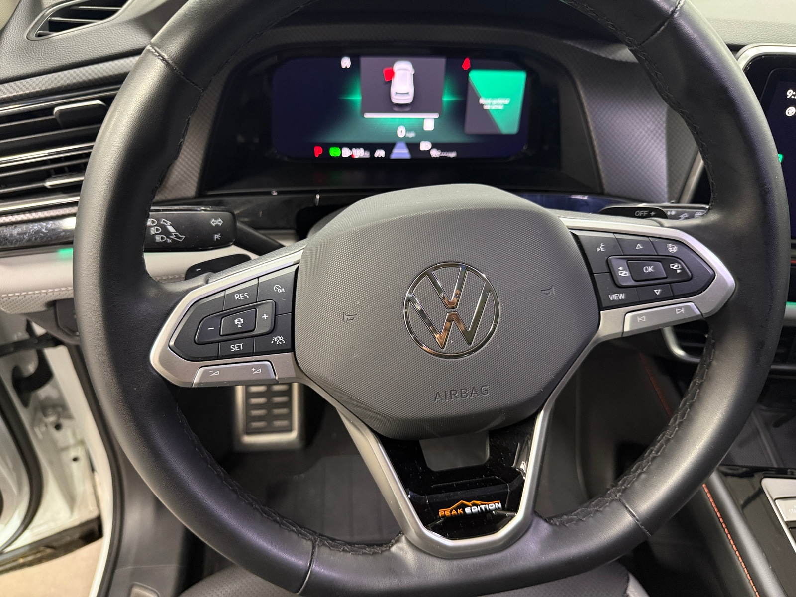 Thumbnail: 2024 Volkswagen Atlas - 4