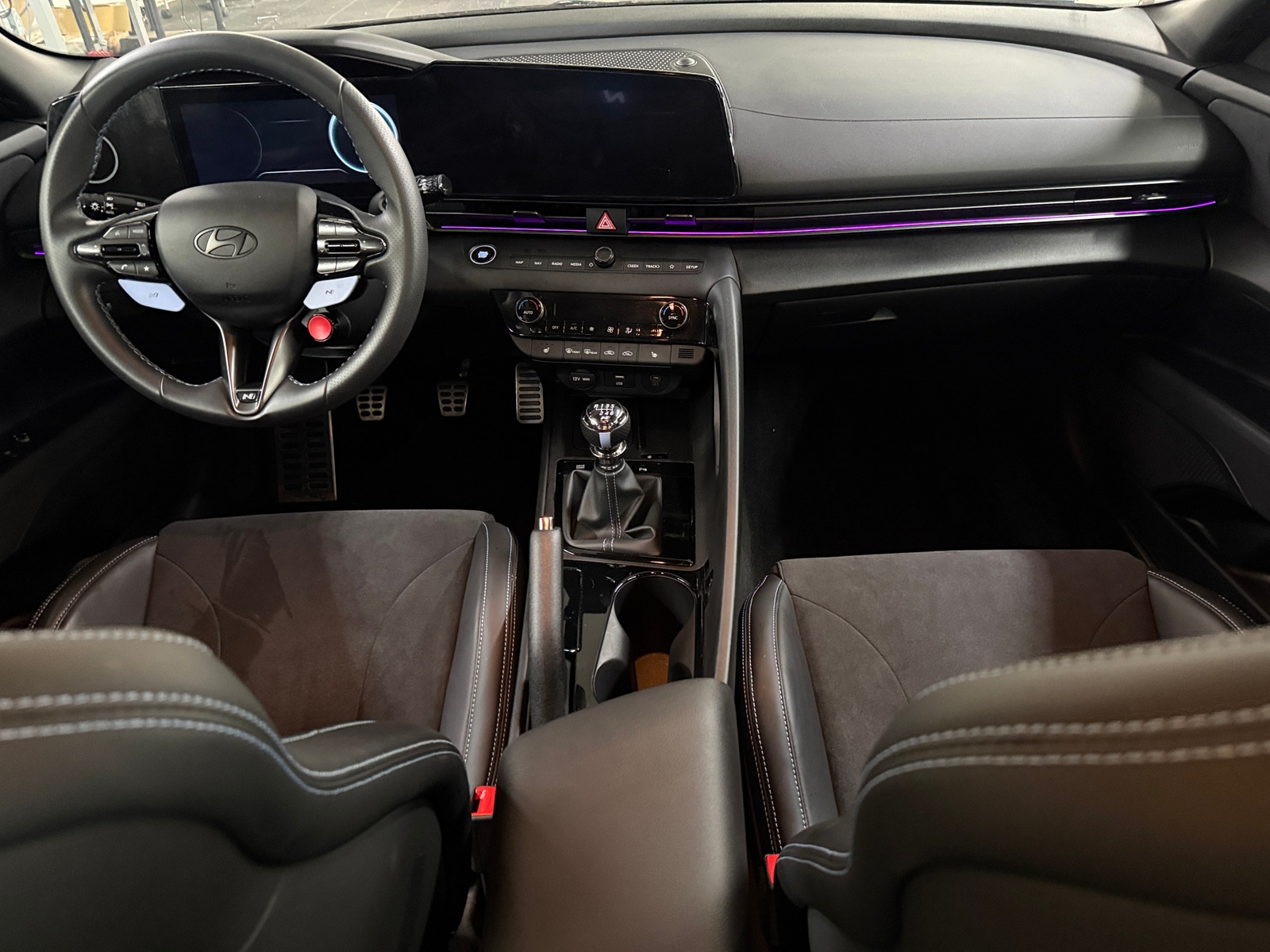 Thumbnail: 2025 Hyundai Elantra - 2
