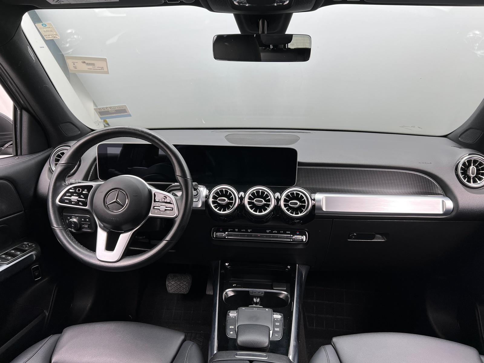 Thumbnail: 2021 Mercedes-Benz GLB - 2