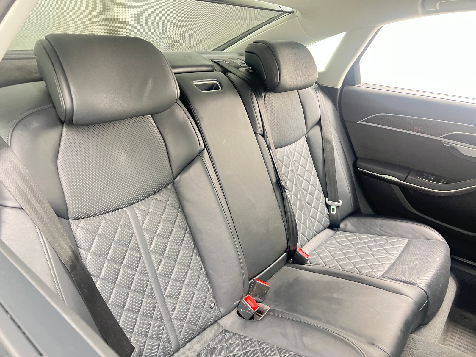 Thumbnail: 2020 Audi S8 - 5