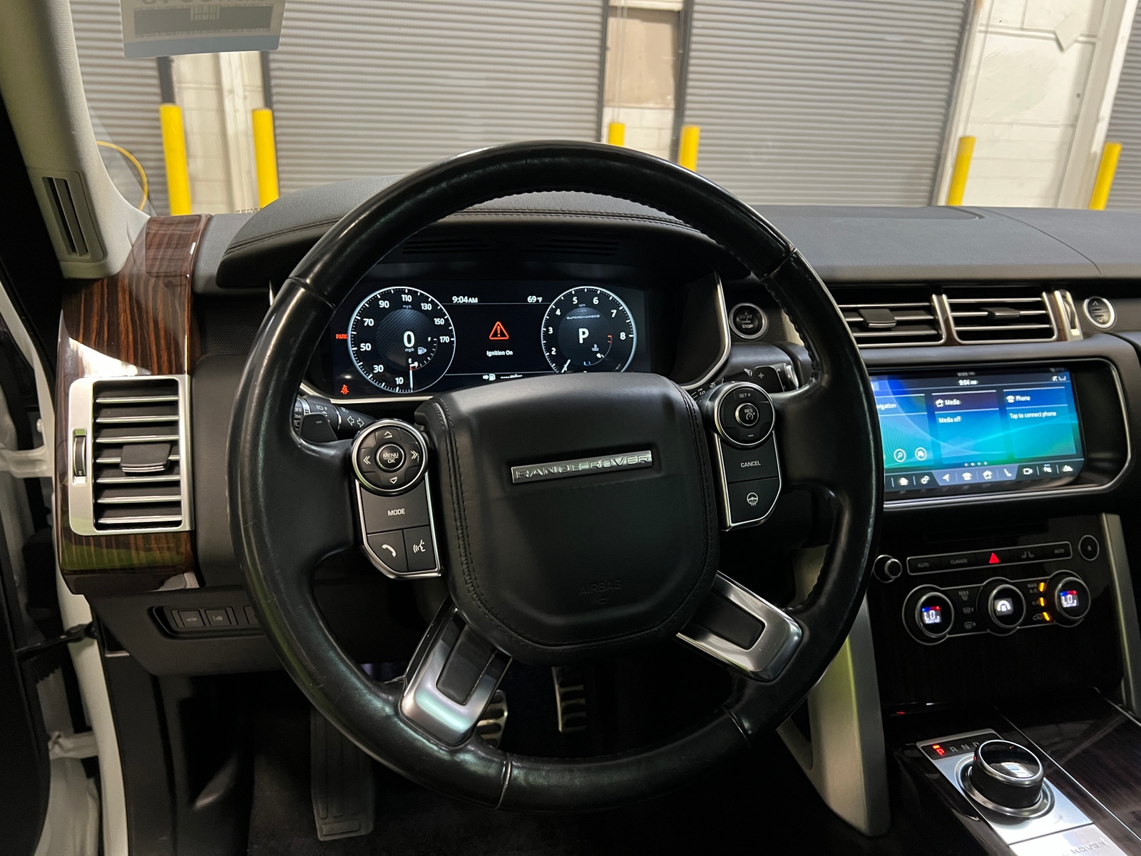 Thumbnail: 2017 Land Rover Range Rover - 4