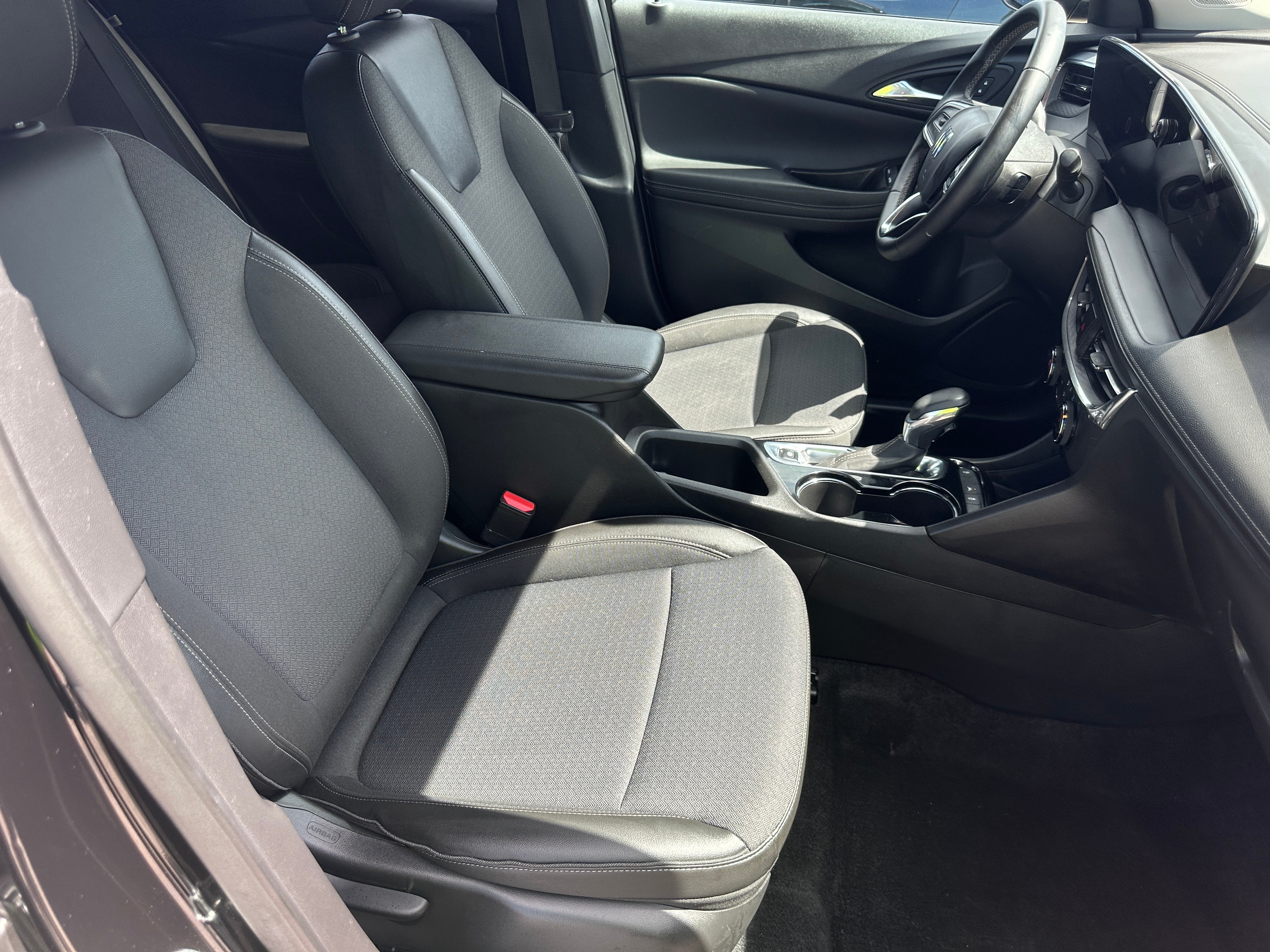 2025 Buick Encore GX Preferred - Photo 3