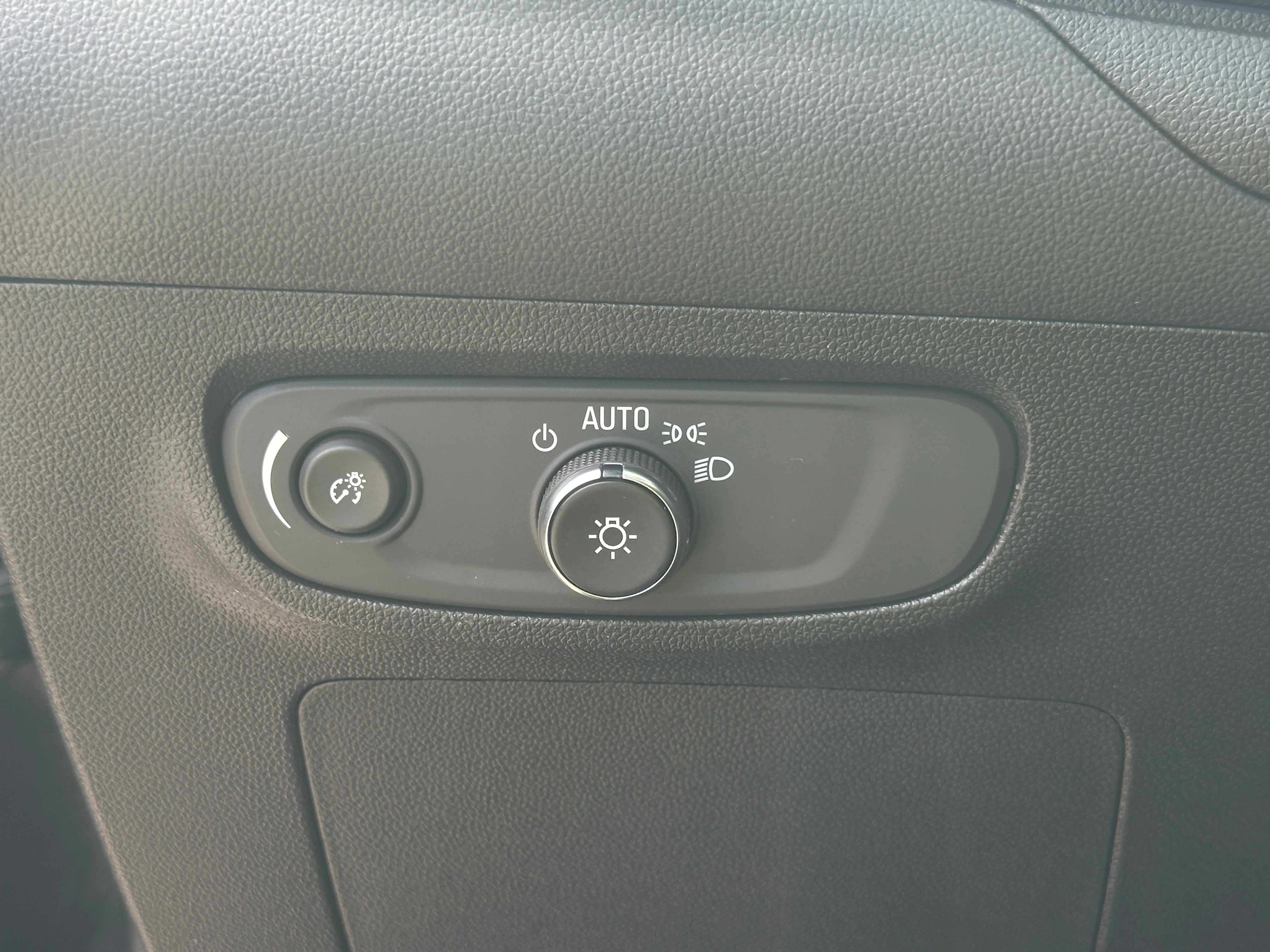 2025 Buick Encore GX Preferred - Photo 10