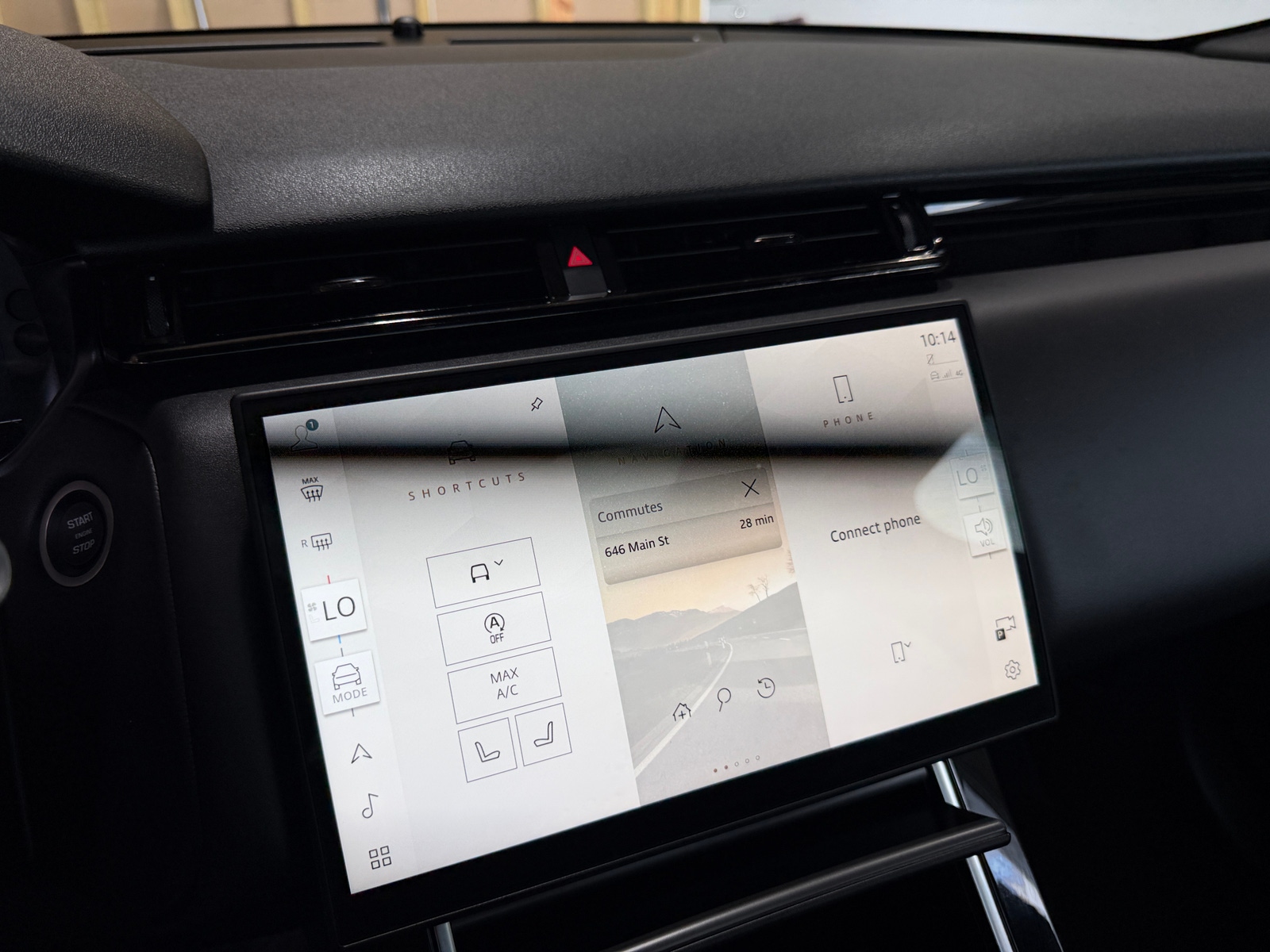 Thumbnail: 2025 Land Rover Range Rover Velar - 3