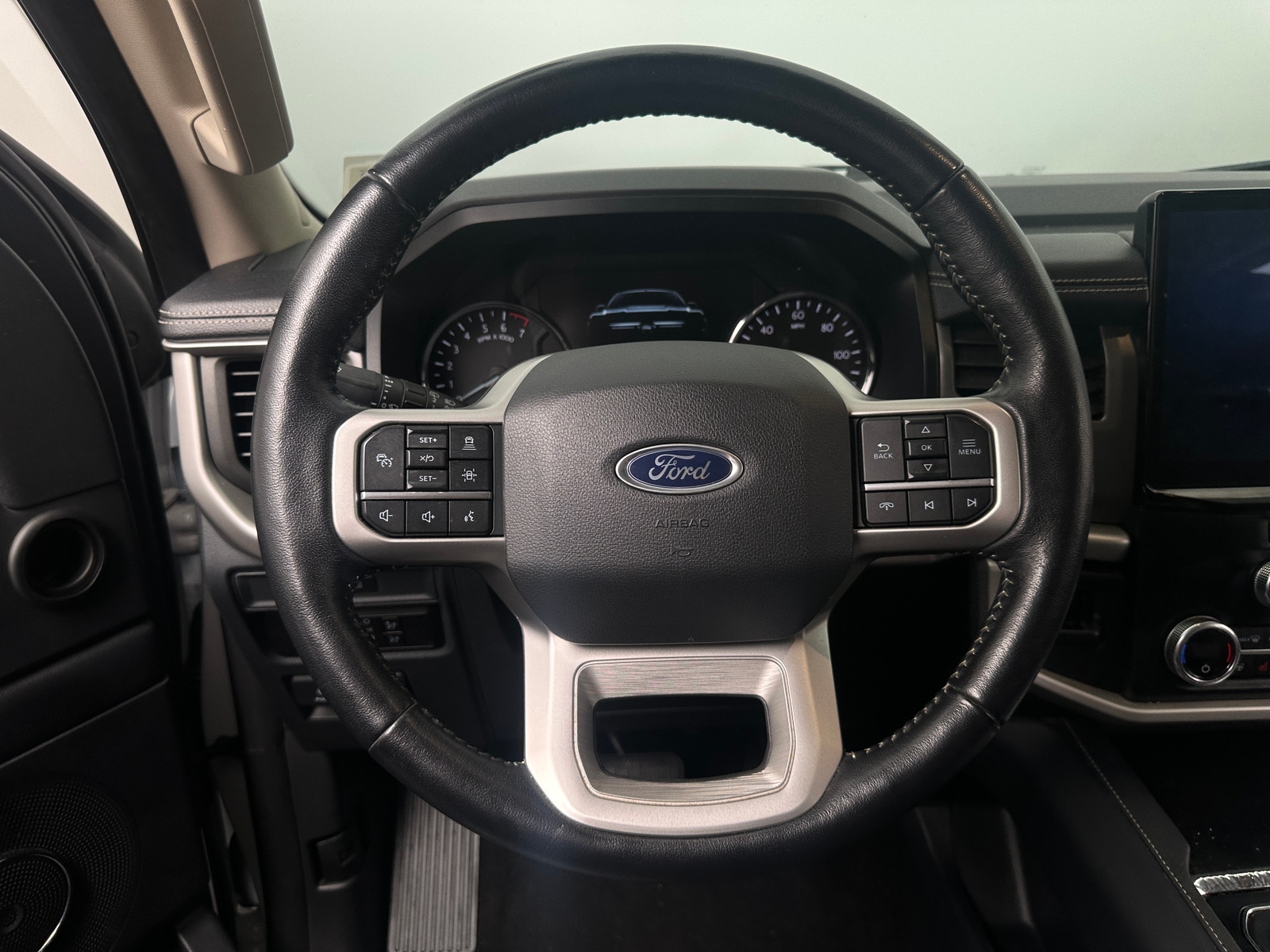Thumbnail: 2023 Ford Expedition MAX - 4