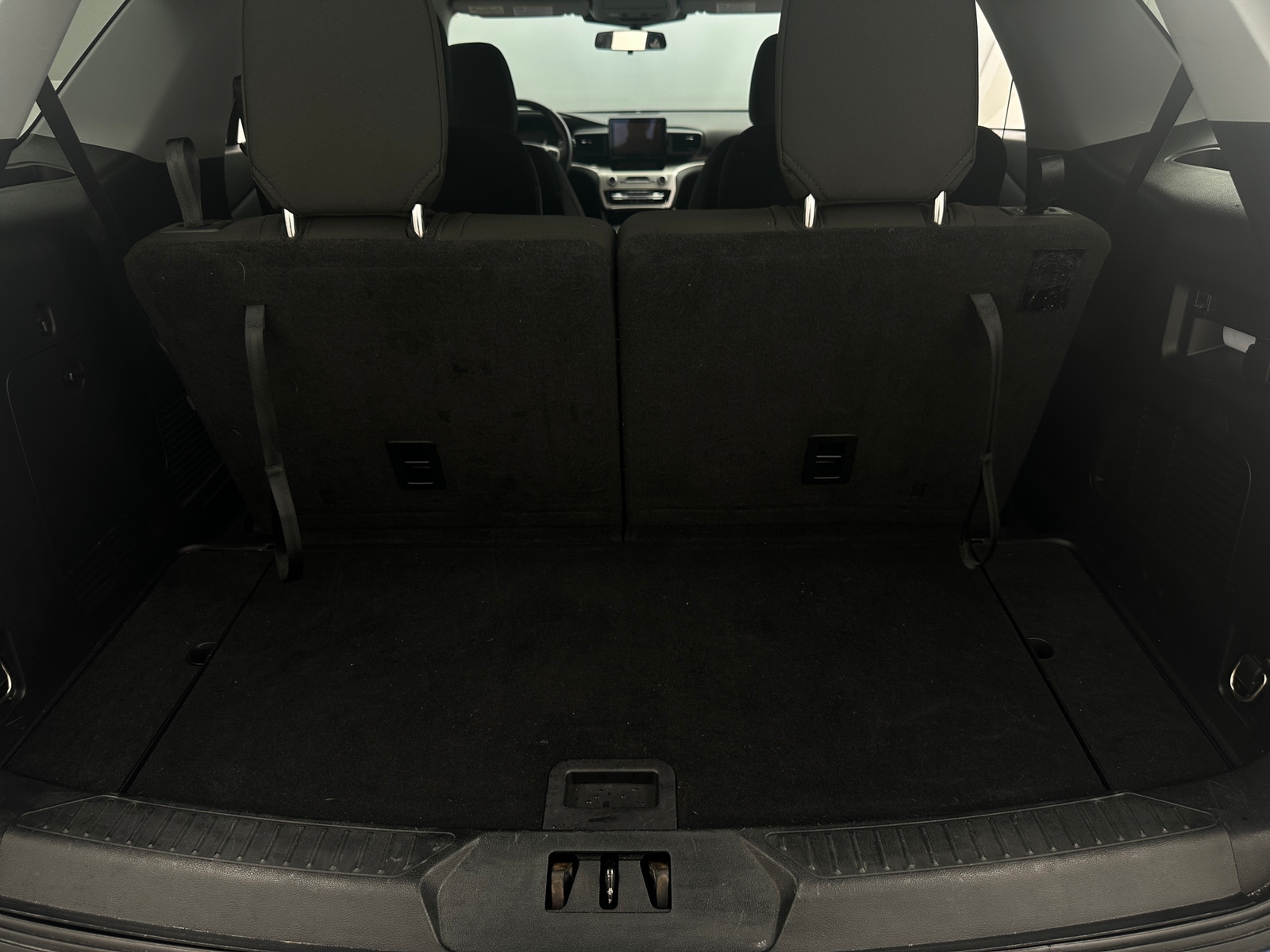 Thumbnail: 2022 Ford Explorer - 7