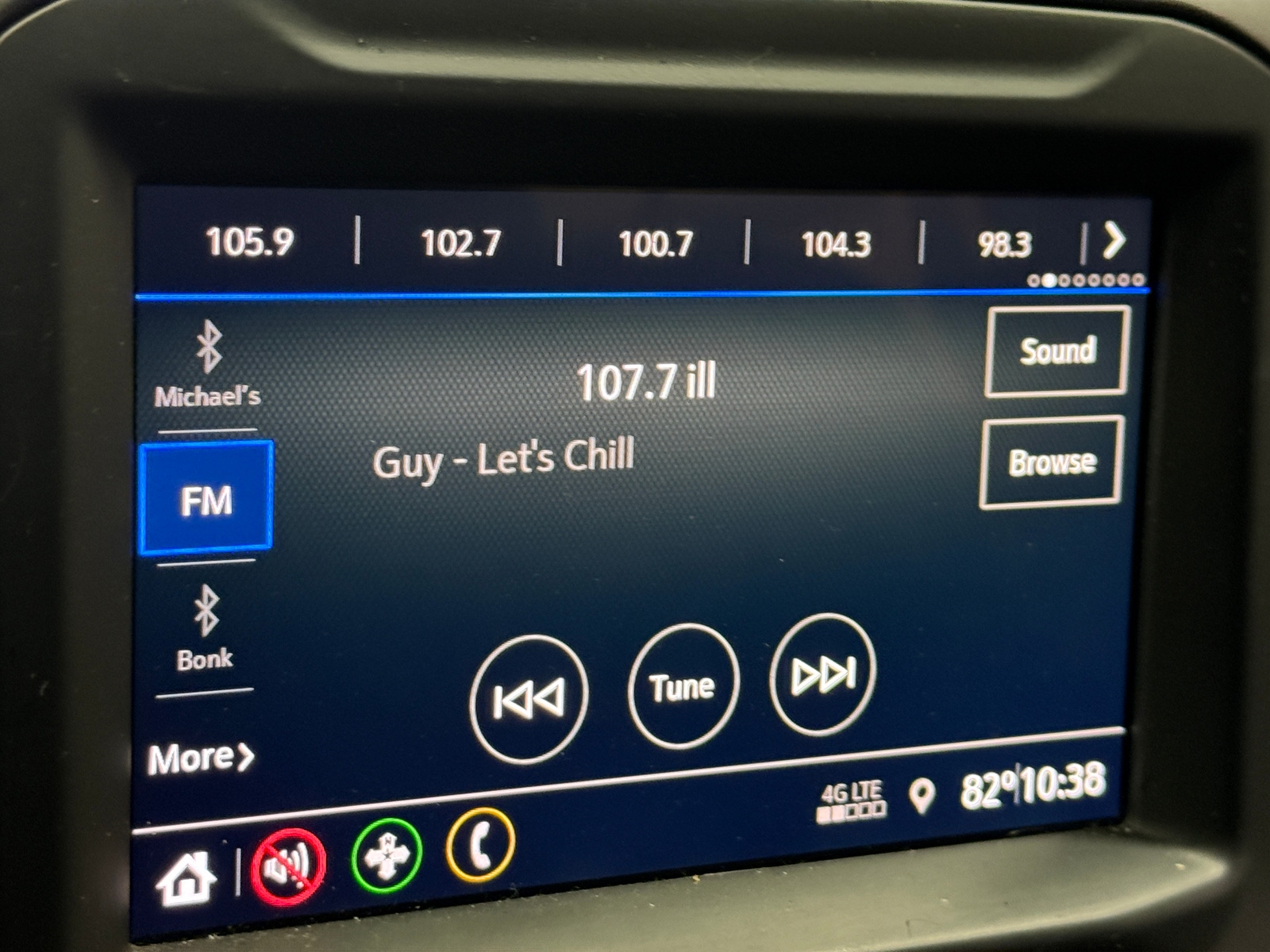 Thumbnail: 2020 Chevrolet Silverado 1500 - 4