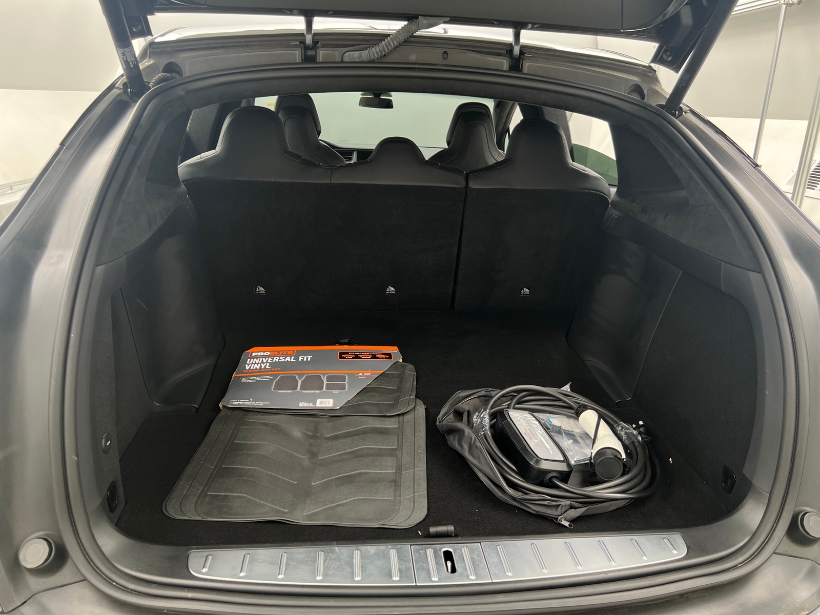 Thumbnail: 2019 Tesla Model X - 6