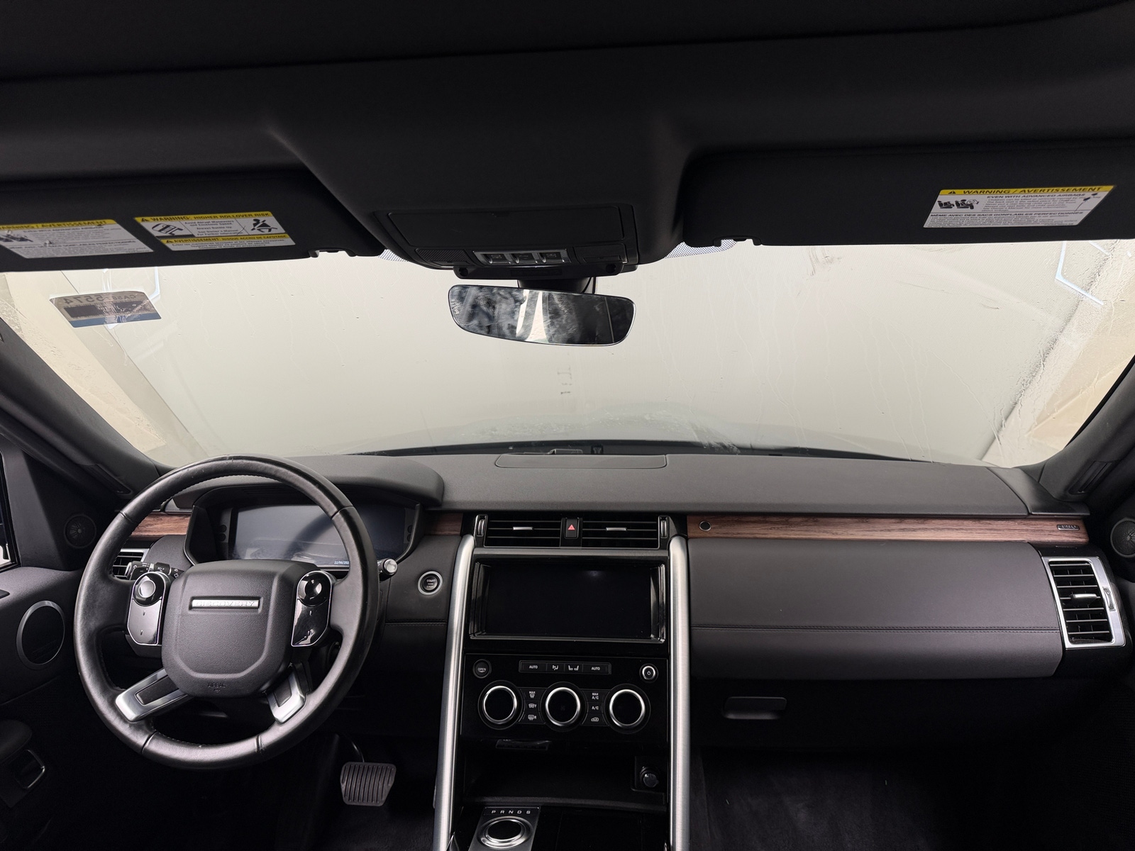 Thumbnail: 2020 Land Rover Discovery - 2