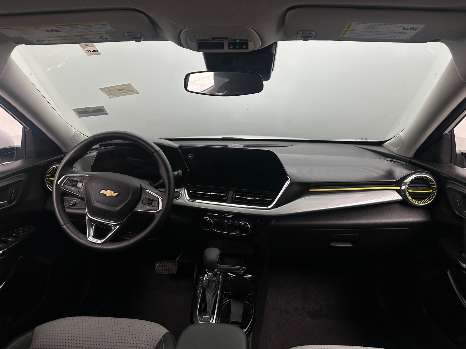 Thumbnail: 2025 Chevrolet Trax - 3