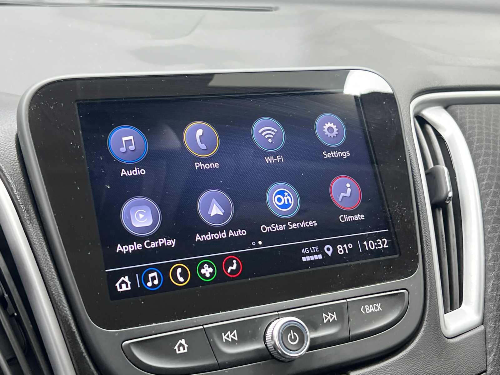 Thumbnail: 2024 Chevrolet Malibu - 4