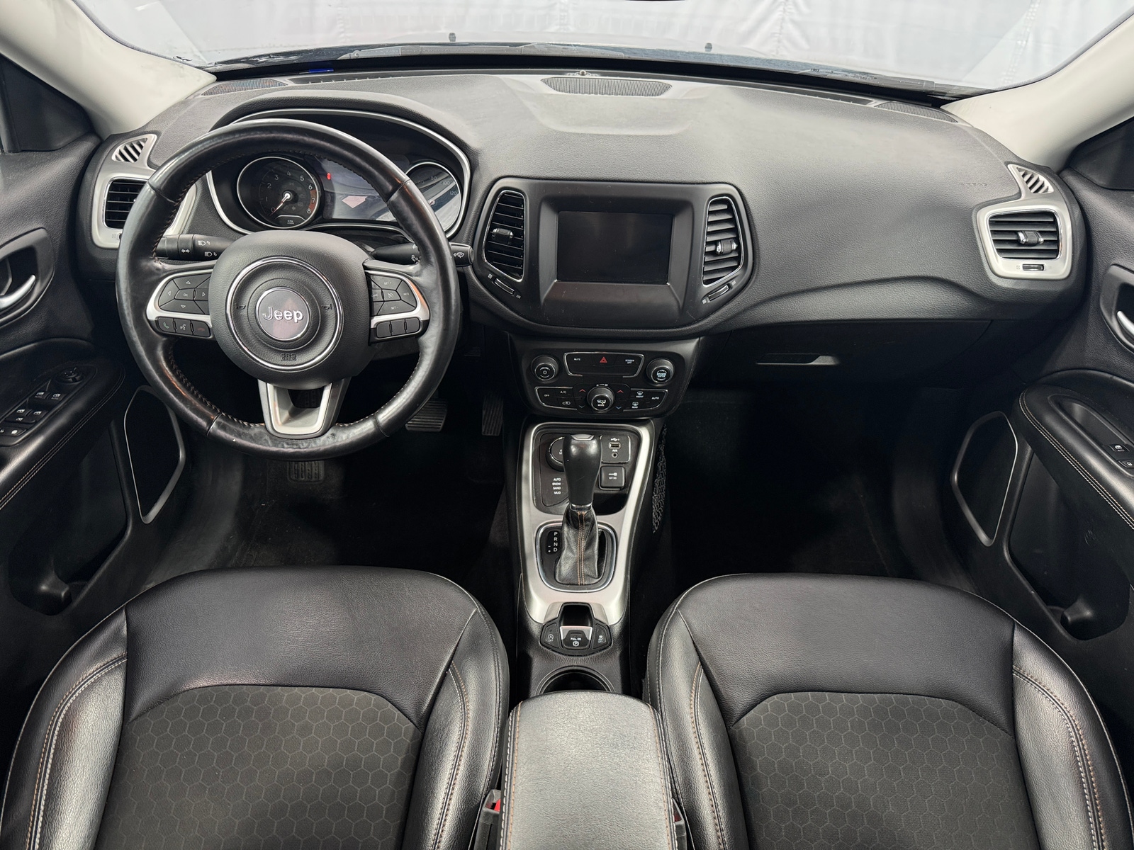Thumbnail: 2019 Jeep Compass - 3