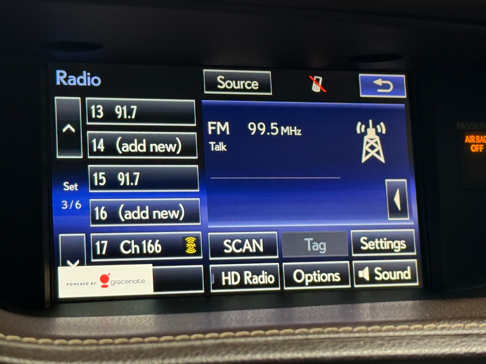 Thumbnail: 2016 Lexus ES - 3