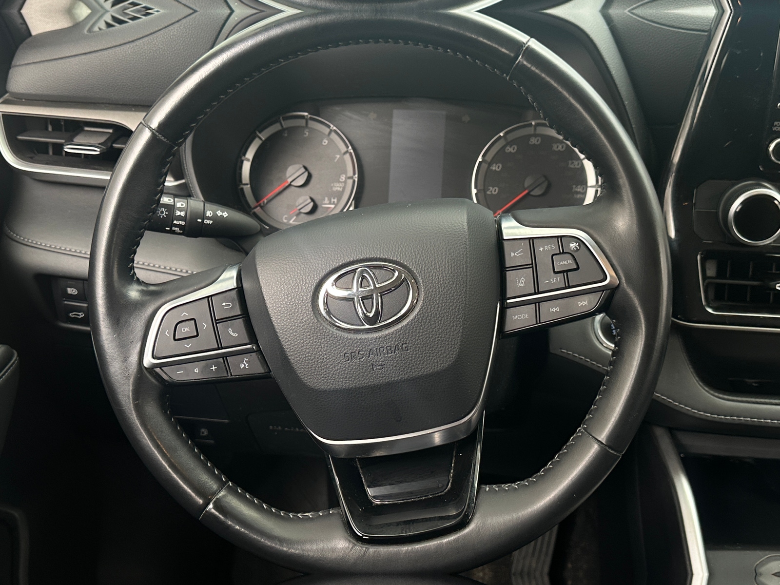 Thumbnail: 2020 Toyota Highlander - 5