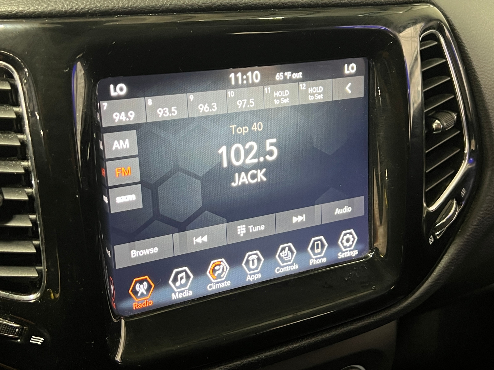 Thumbnail: 2020 Jeep Compass - 3