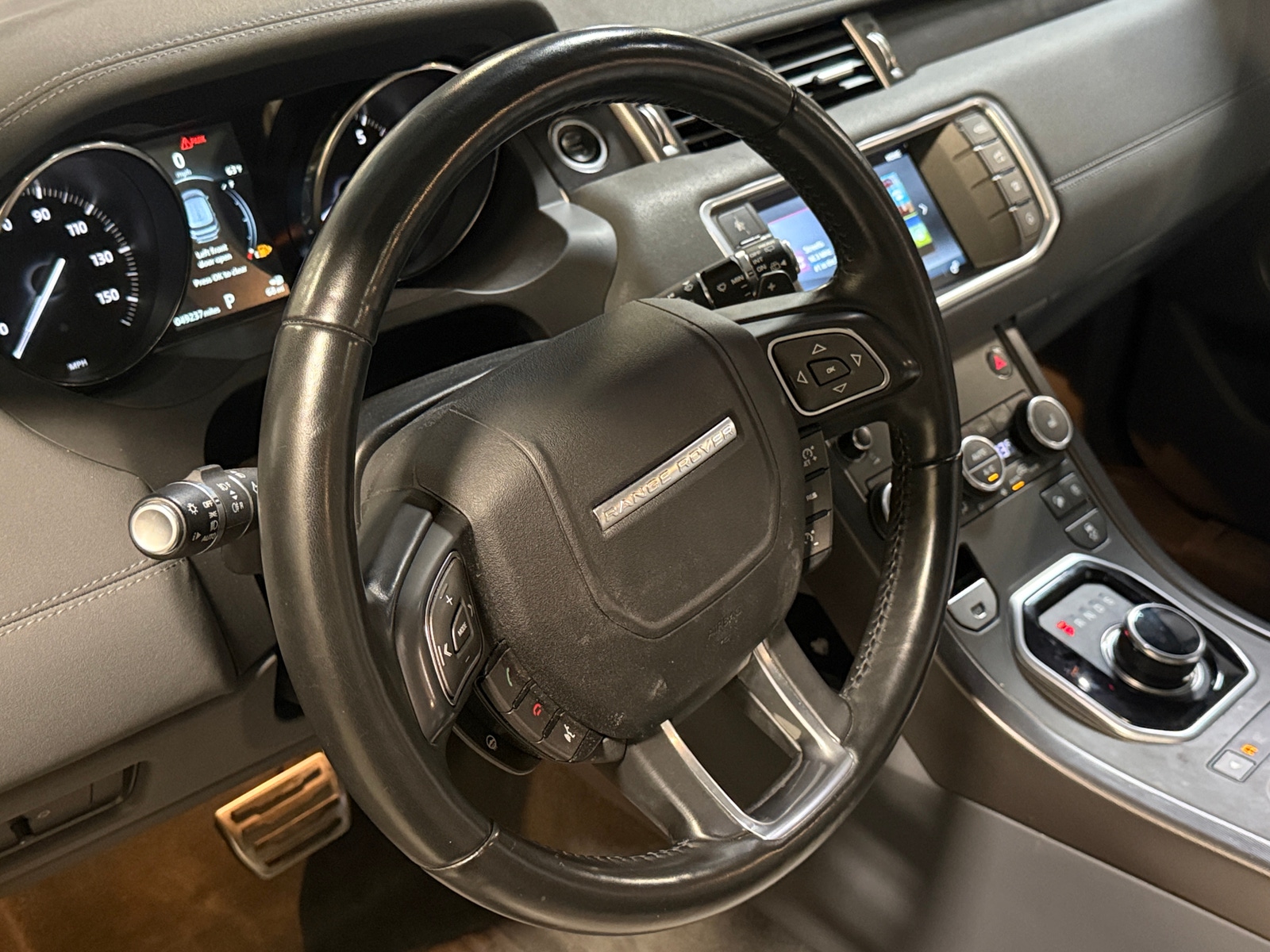 Thumbnail: 2018 Land Rover Range Rover Evoque - 4