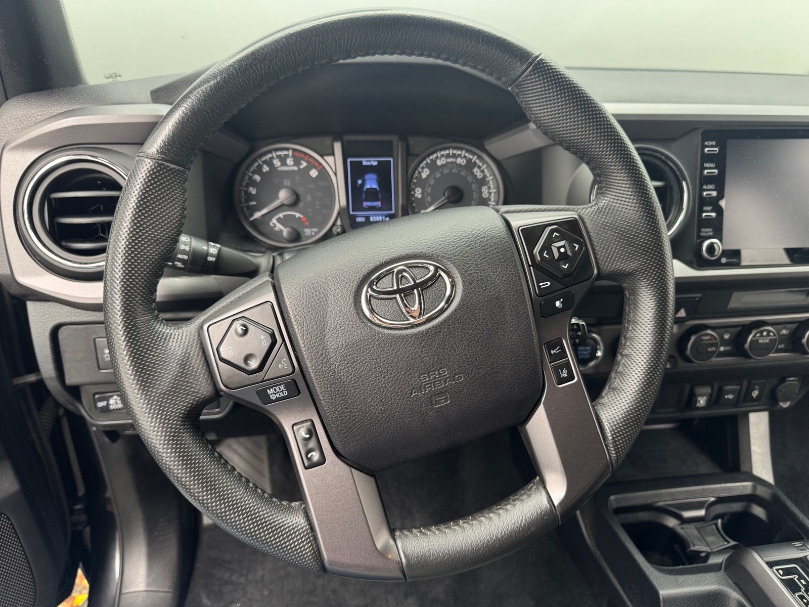 Thumbnail: 2022 Toyota Tacoma - 5