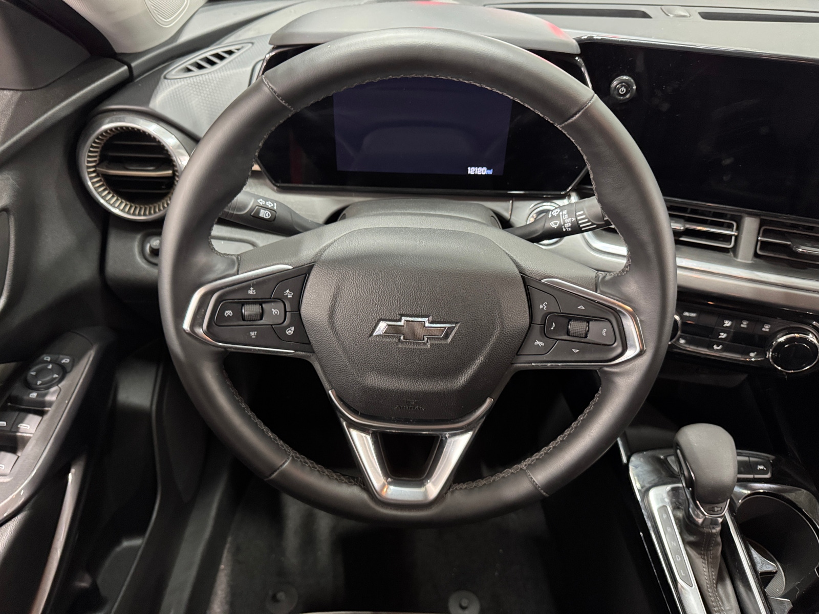 Thumbnail: 2024 Chevrolet Trax - 4
