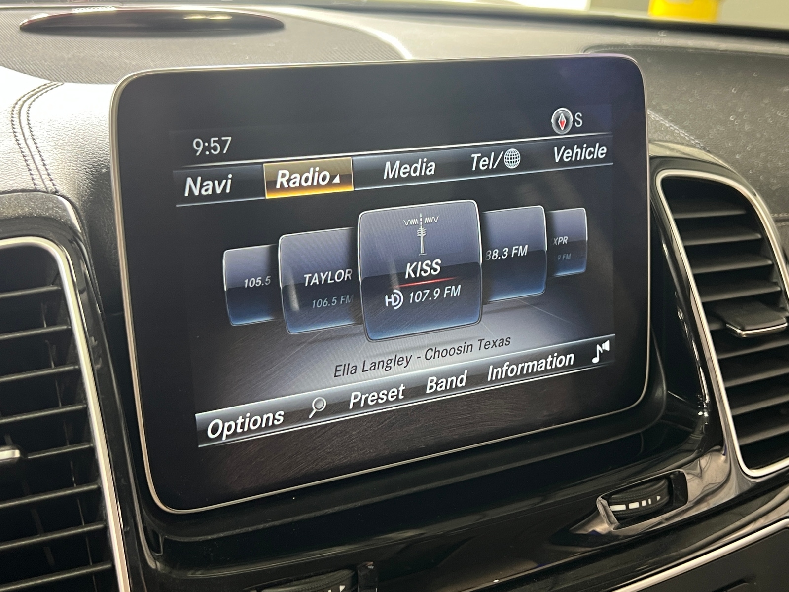 Thumbnail: 2019 Mercedes-Benz GLS - 4