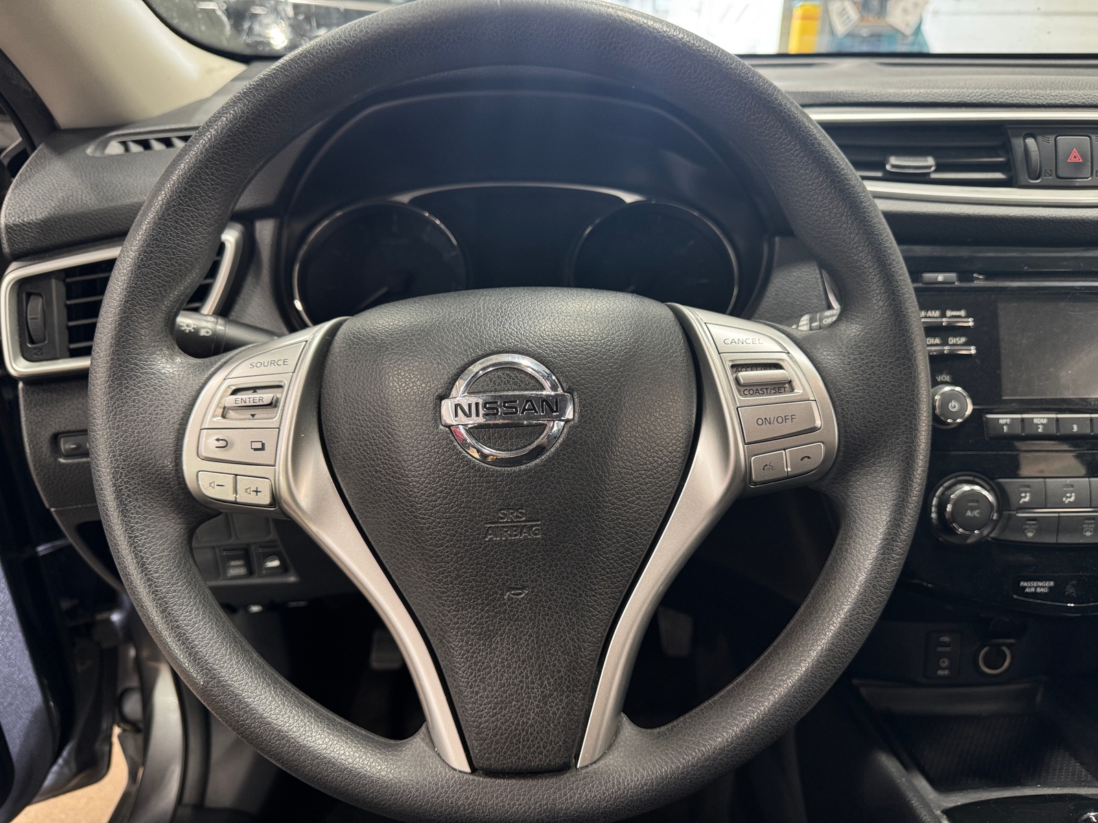 Thumbnail: 2015 Nissan Rogue - 5