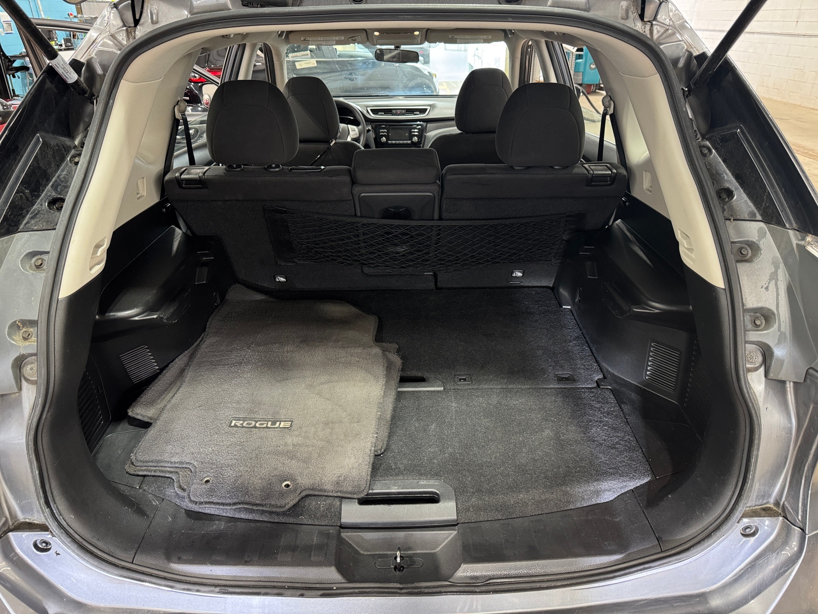 Thumbnail: 2015 Nissan Rogue - 7