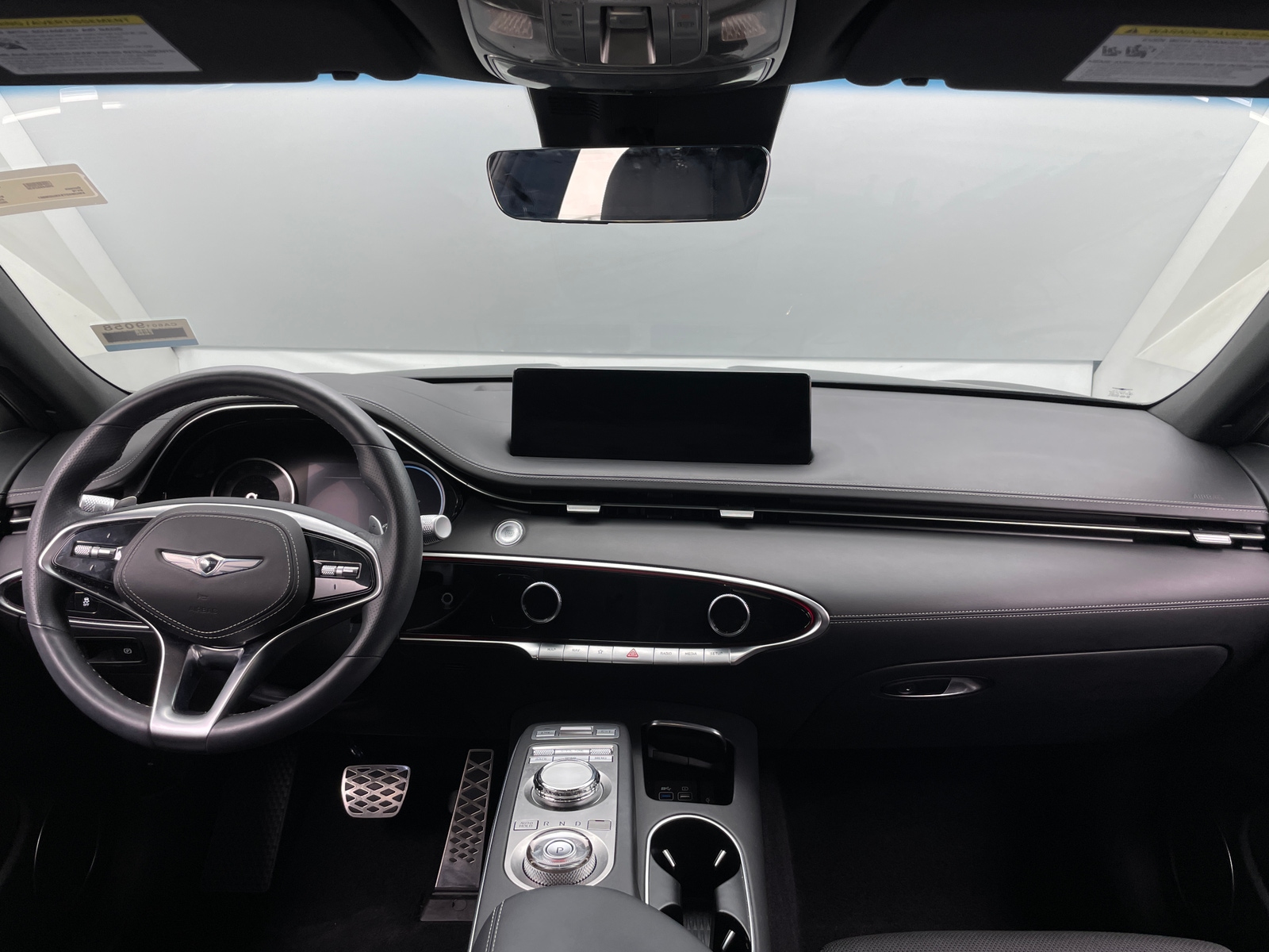 Thumbnail: 2022 Genesis GV70 - 2