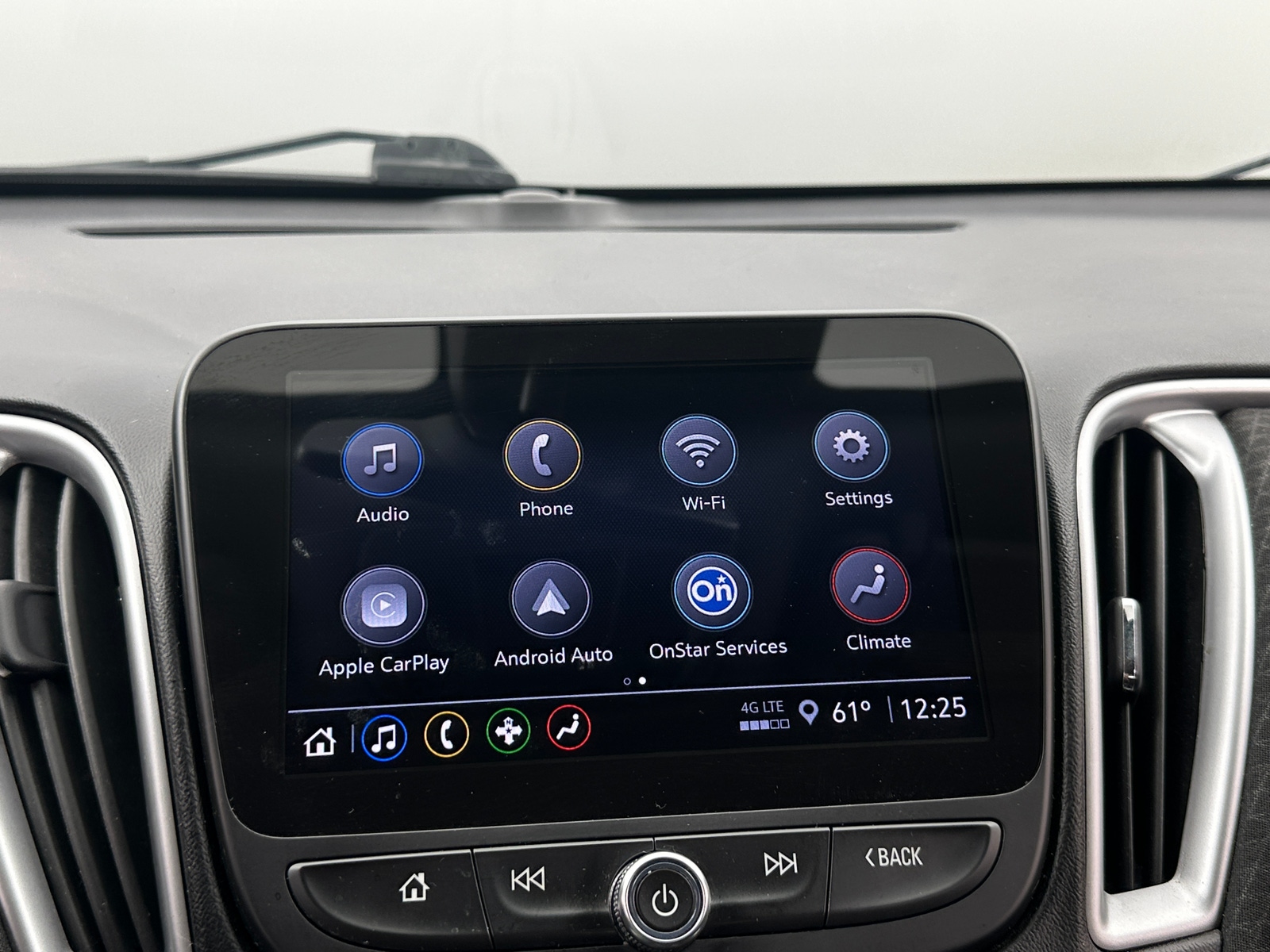 Thumbnail: 2023 Chevrolet Malibu - 4