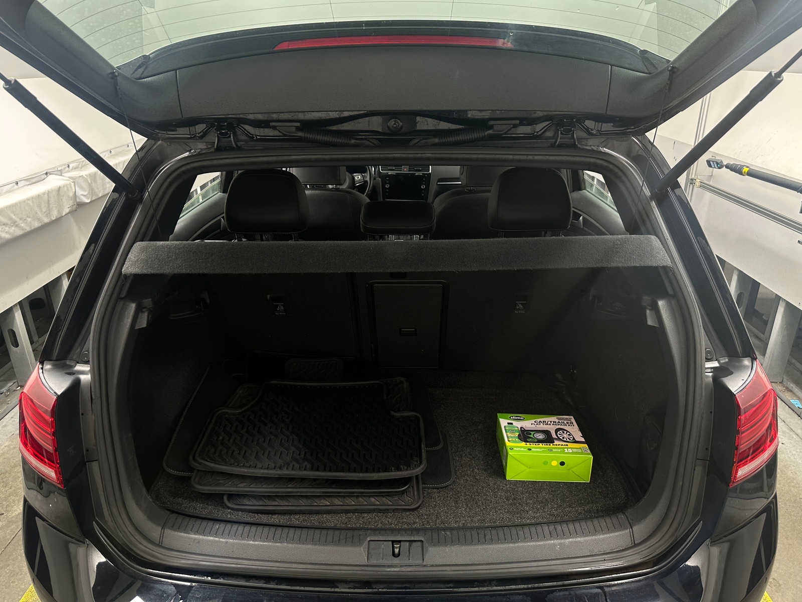 Thumbnail: 2019 Volkswagen Golf - 6