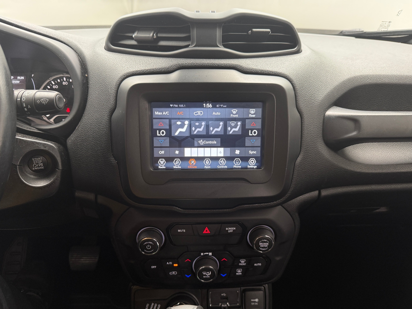 Thumbnail: 2020 Jeep Renegade - 4