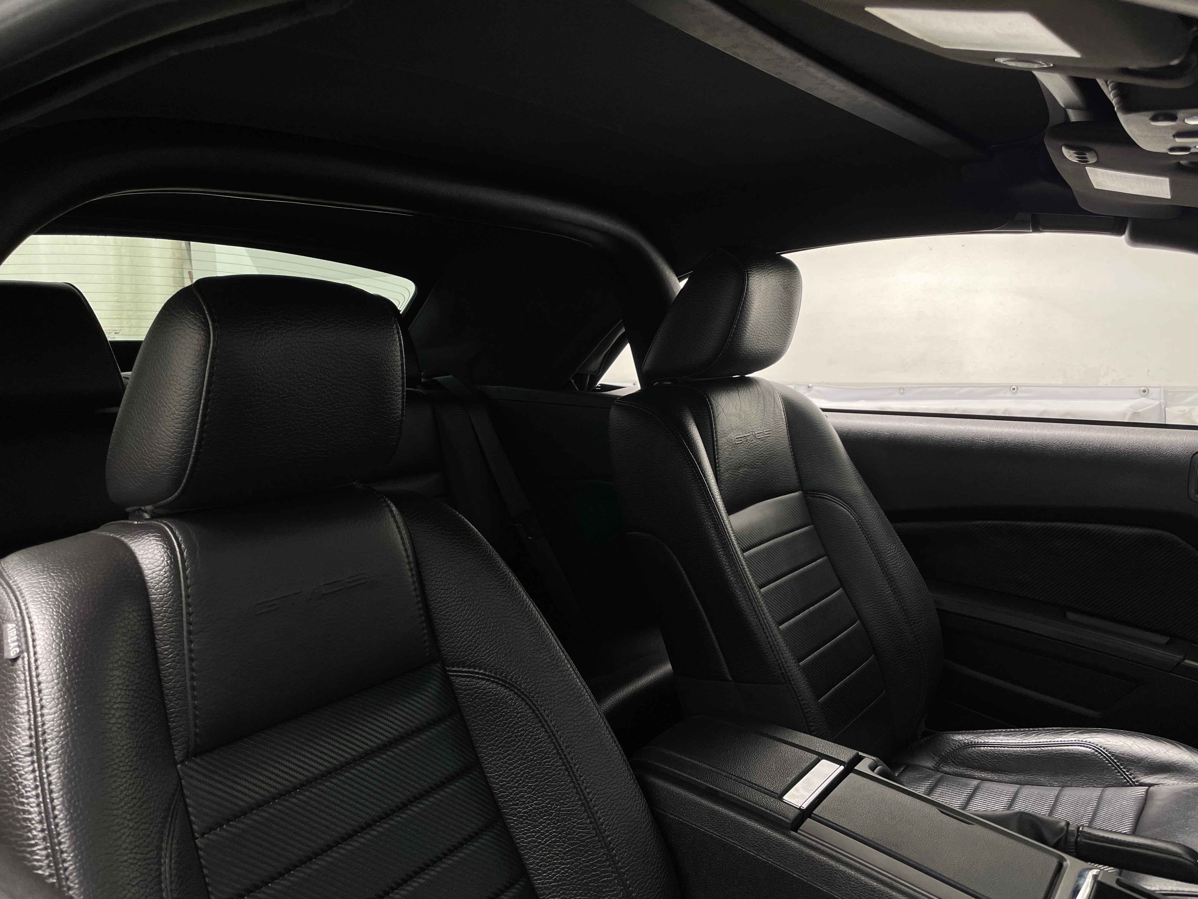 2012 Ford Mustang GT Premium - Photo 9