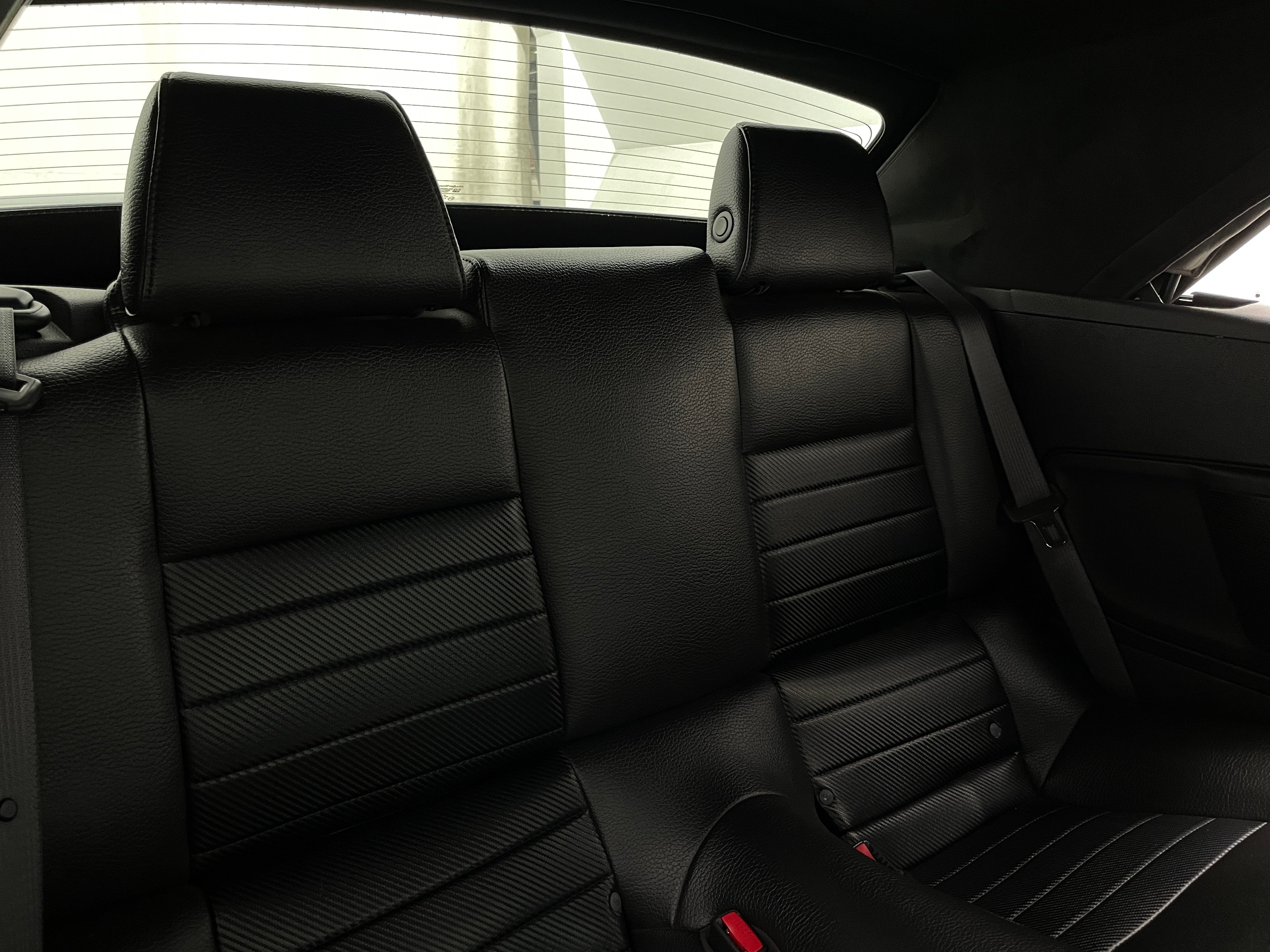 2012 Ford Mustang GT Premium - Photo 7