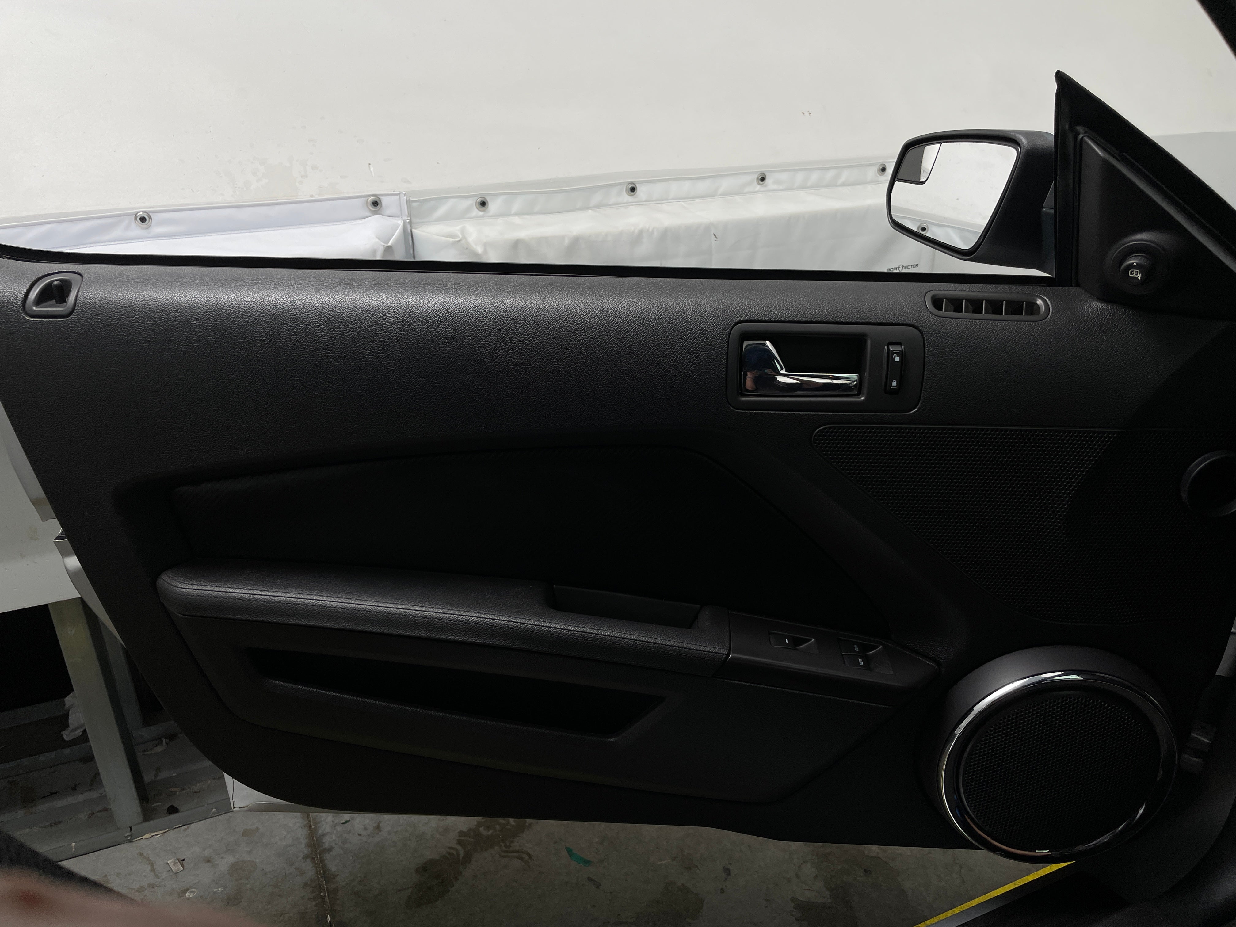 2012 Ford Mustang GT Premium - Photo 6