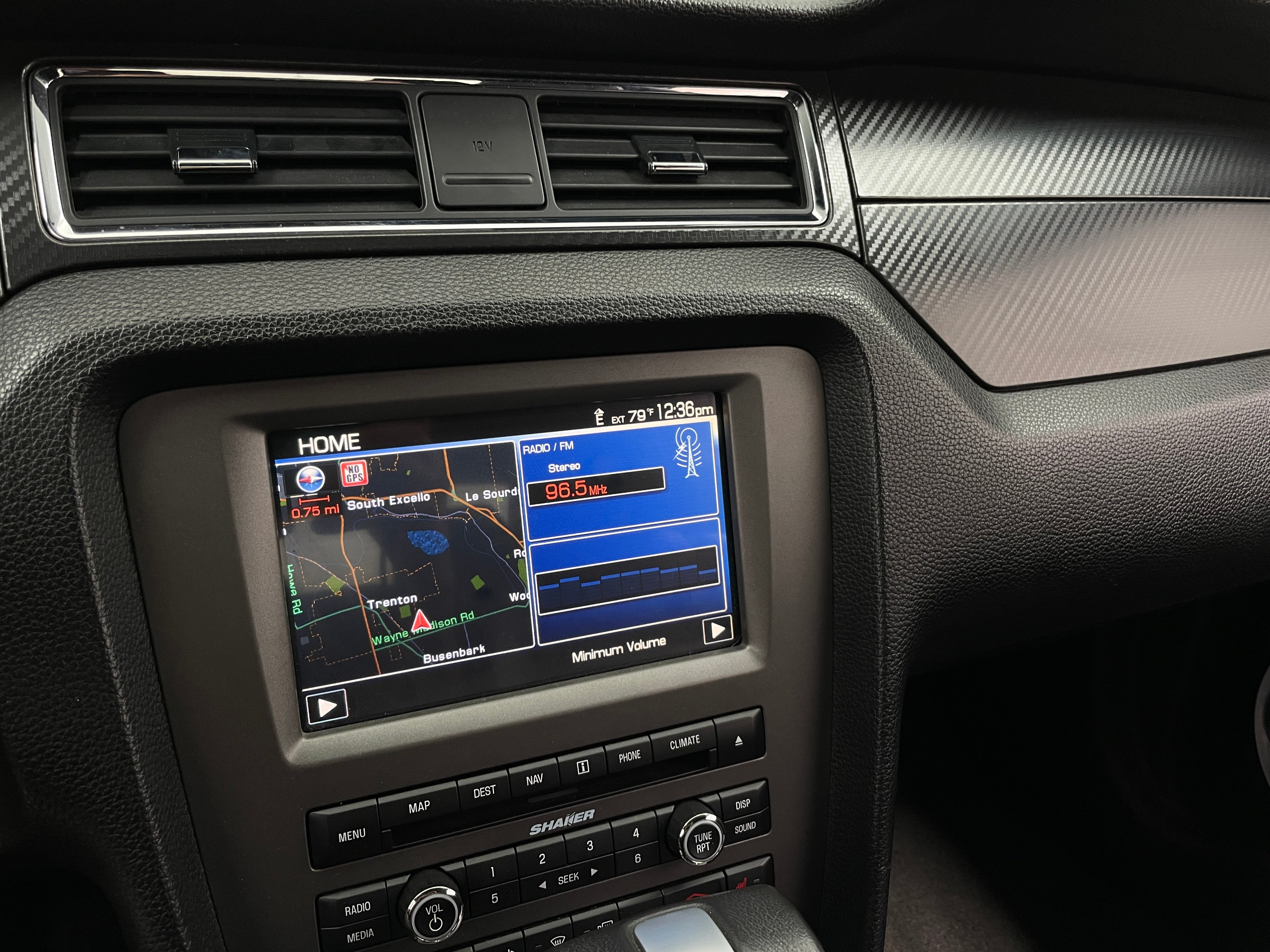 2012 Ford Mustang GT Premium - Photo 11