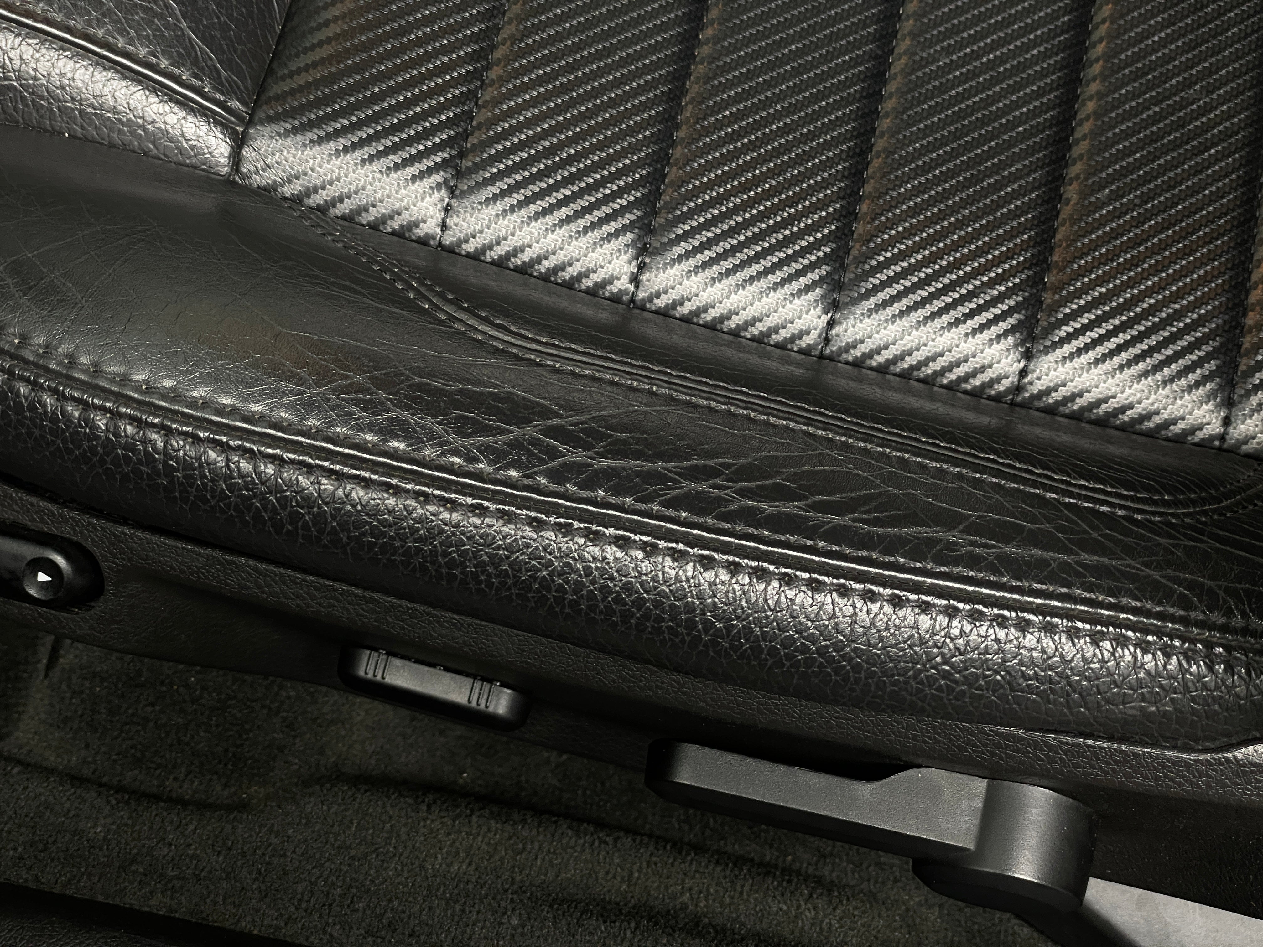 2012 Ford Mustang GT Premium - Photo 18