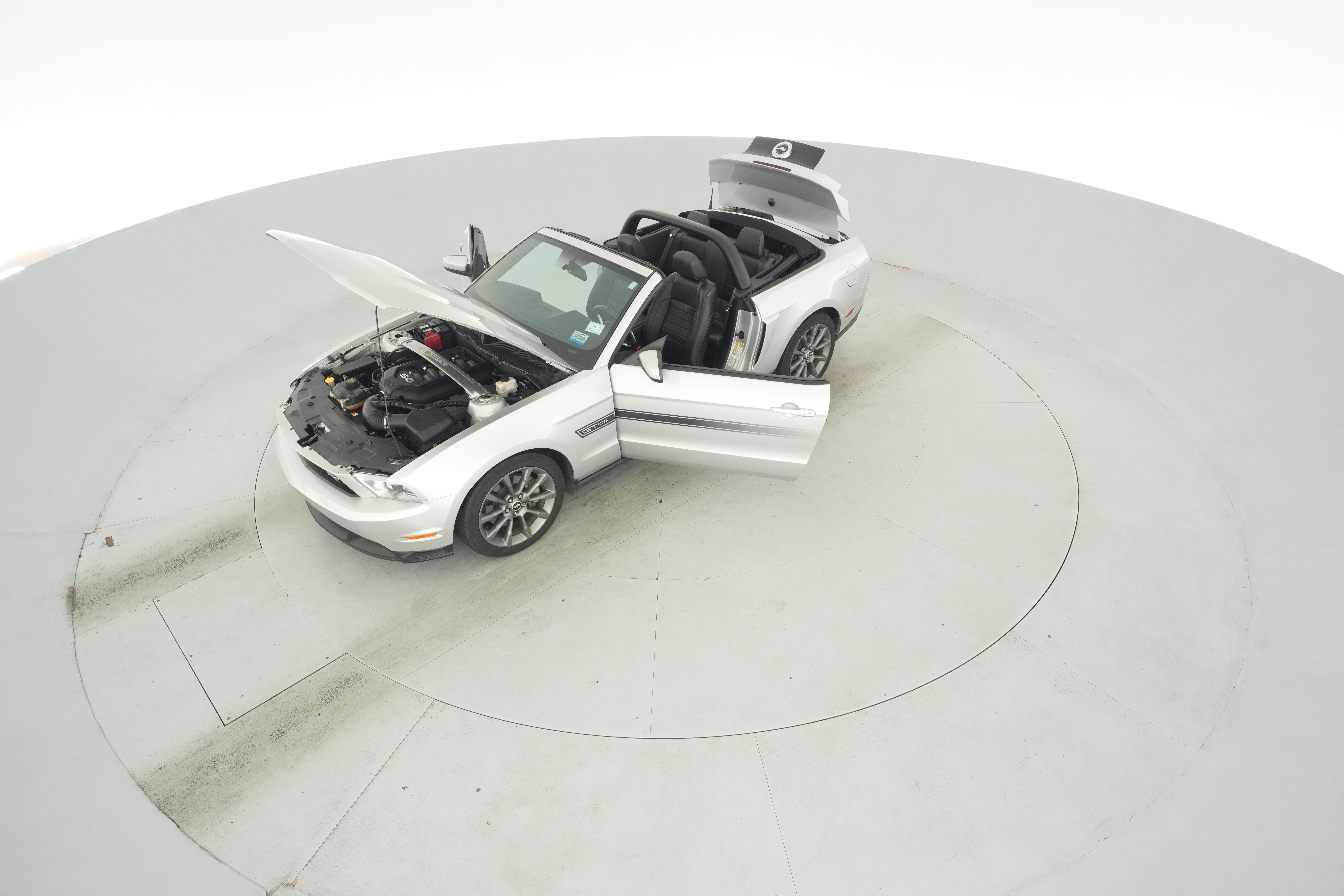 2012 Ford Mustang GT Premium - Photo 40