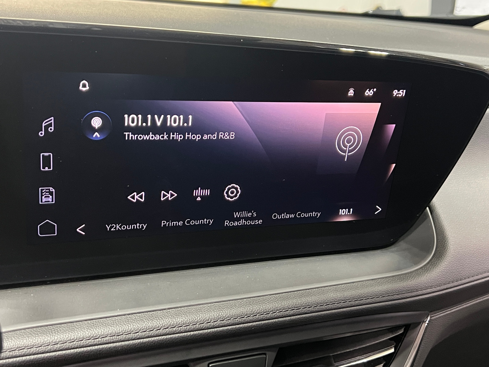 Thumbnail: 2025 Buick Encore GX - 3