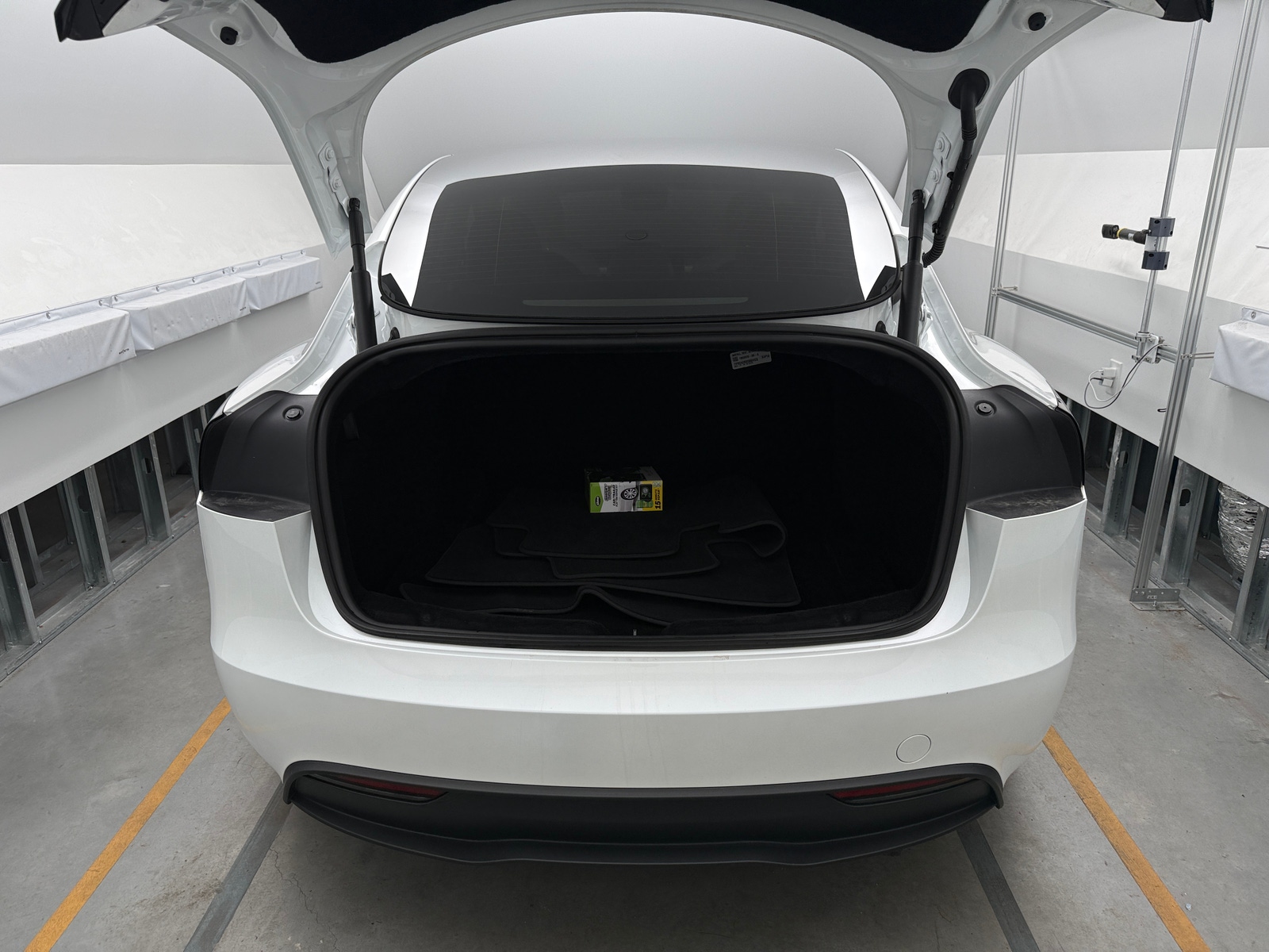 Thumbnail: 2024 Tesla Model 3 - 6