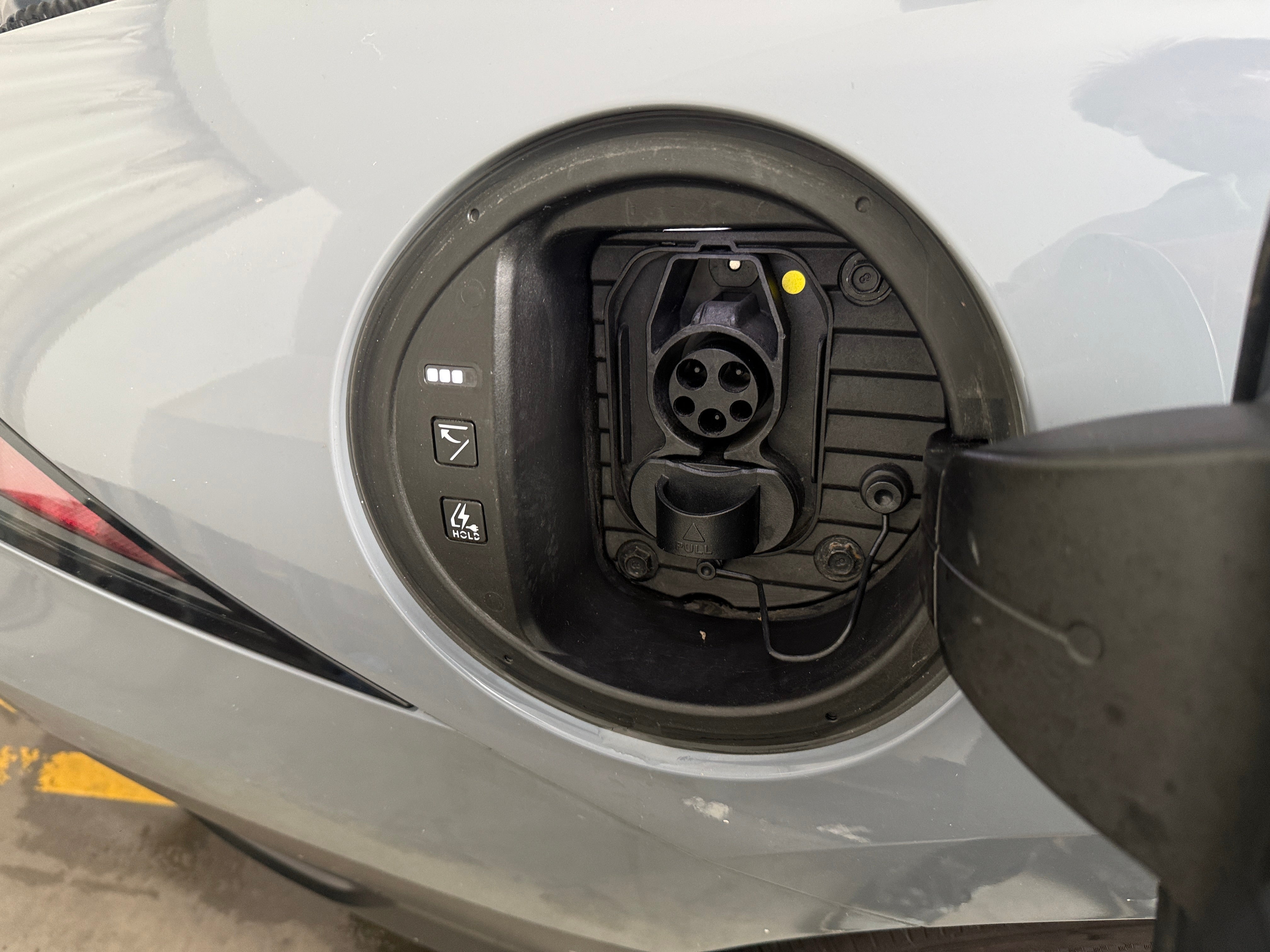 Used 2024 Hyundai IONIQ 6 SE with VIN KMHM24AA1RA070216 for sale in Oak Creek, WI