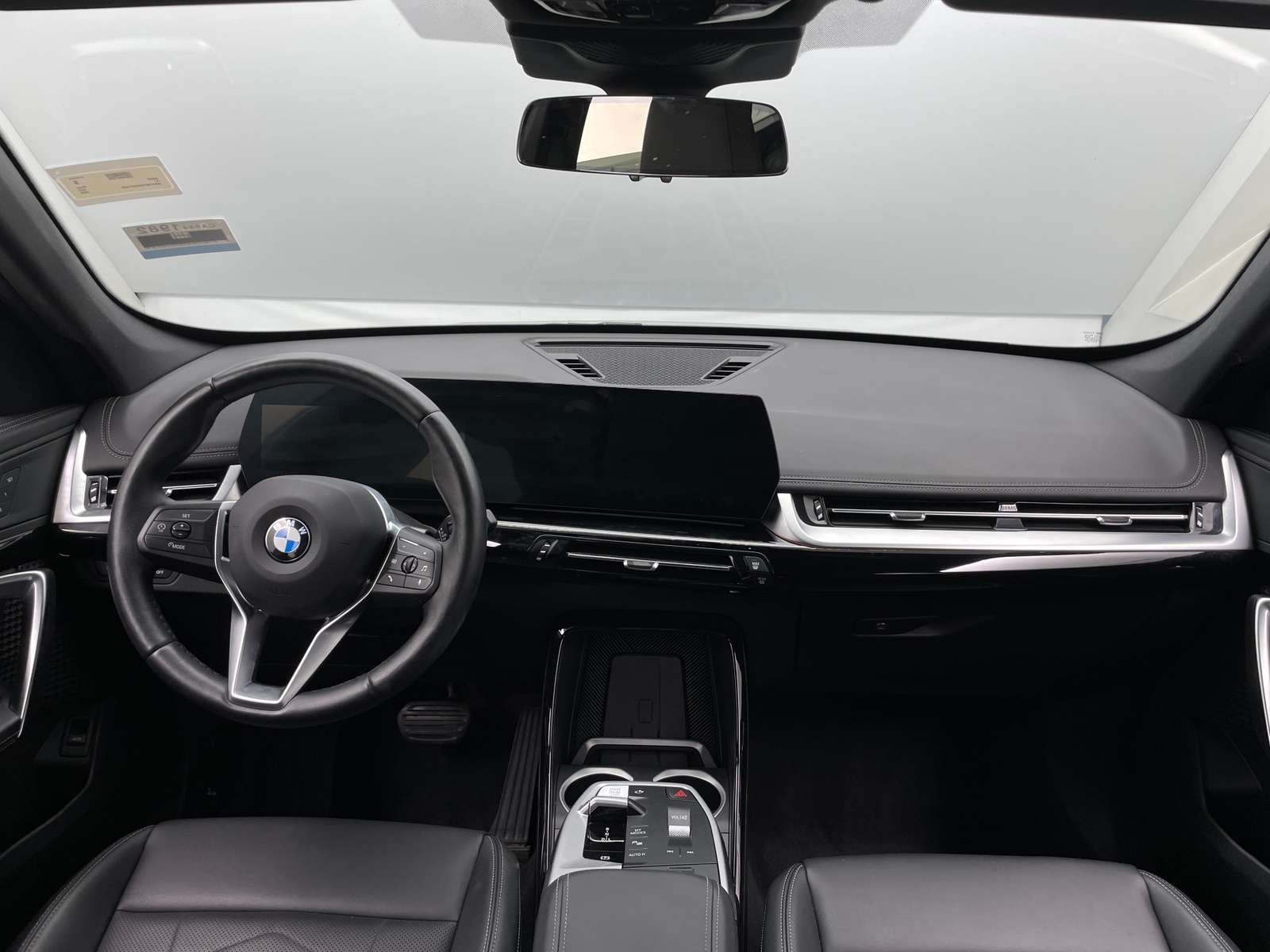 Thumbnail: 2025 BMW X1 - 2