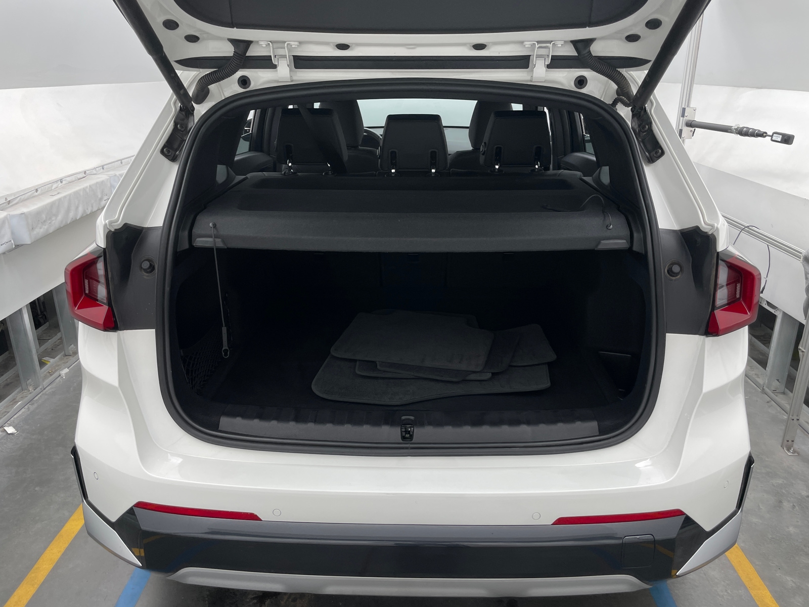 Thumbnail: 2025 BMW X1 - 6