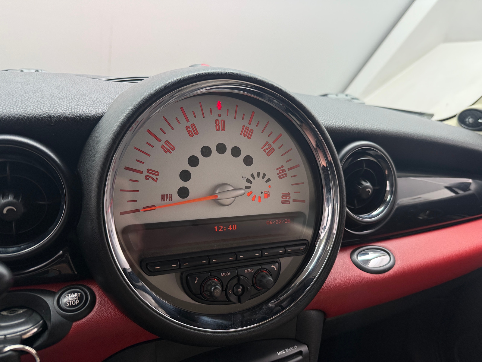 Thumbnail: 2011 MINI Cooper Hardtop - 3