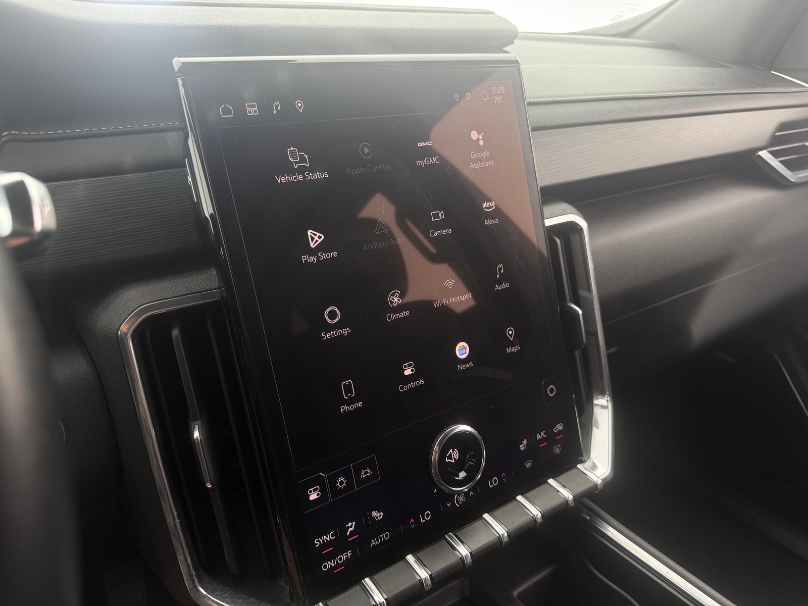 Thumbnail: 2024 GMC Acadia - 3