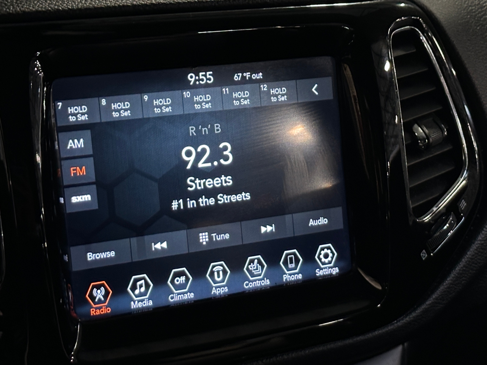 Thumbnail: 2019 Jeep Compass - 3