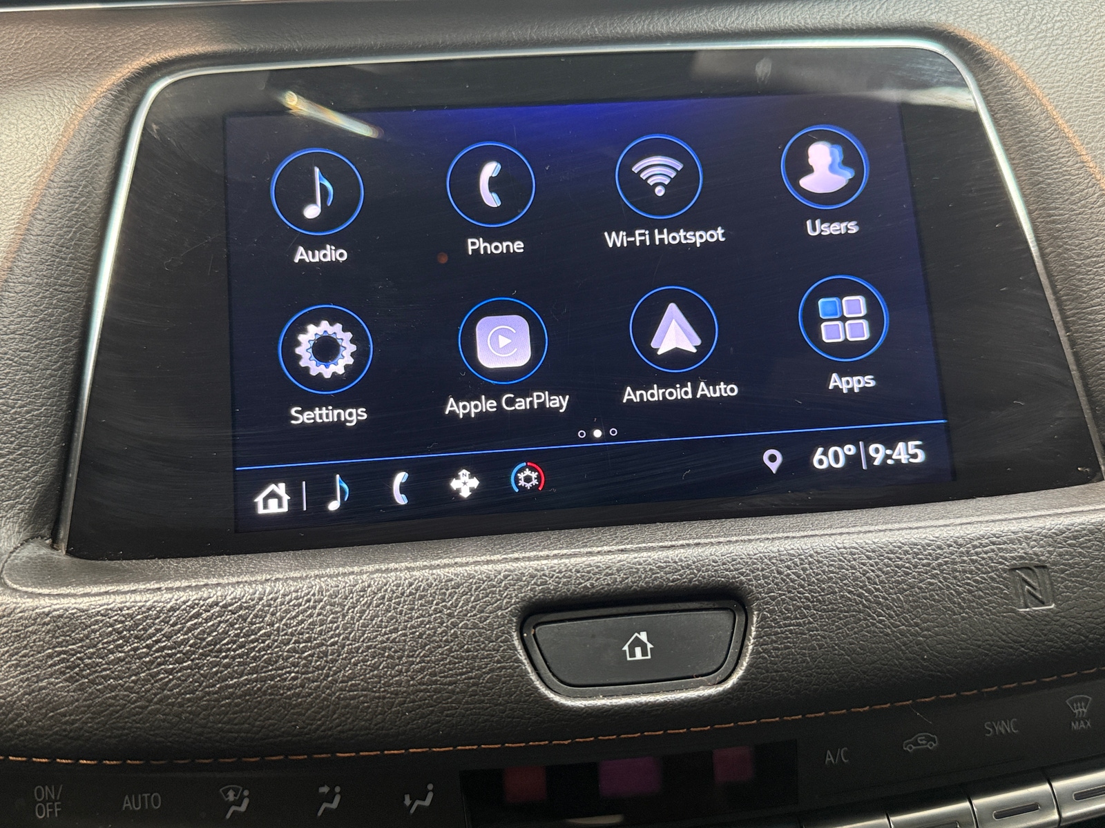 Thumbnail: 2019 Cadillac XT4 - 3