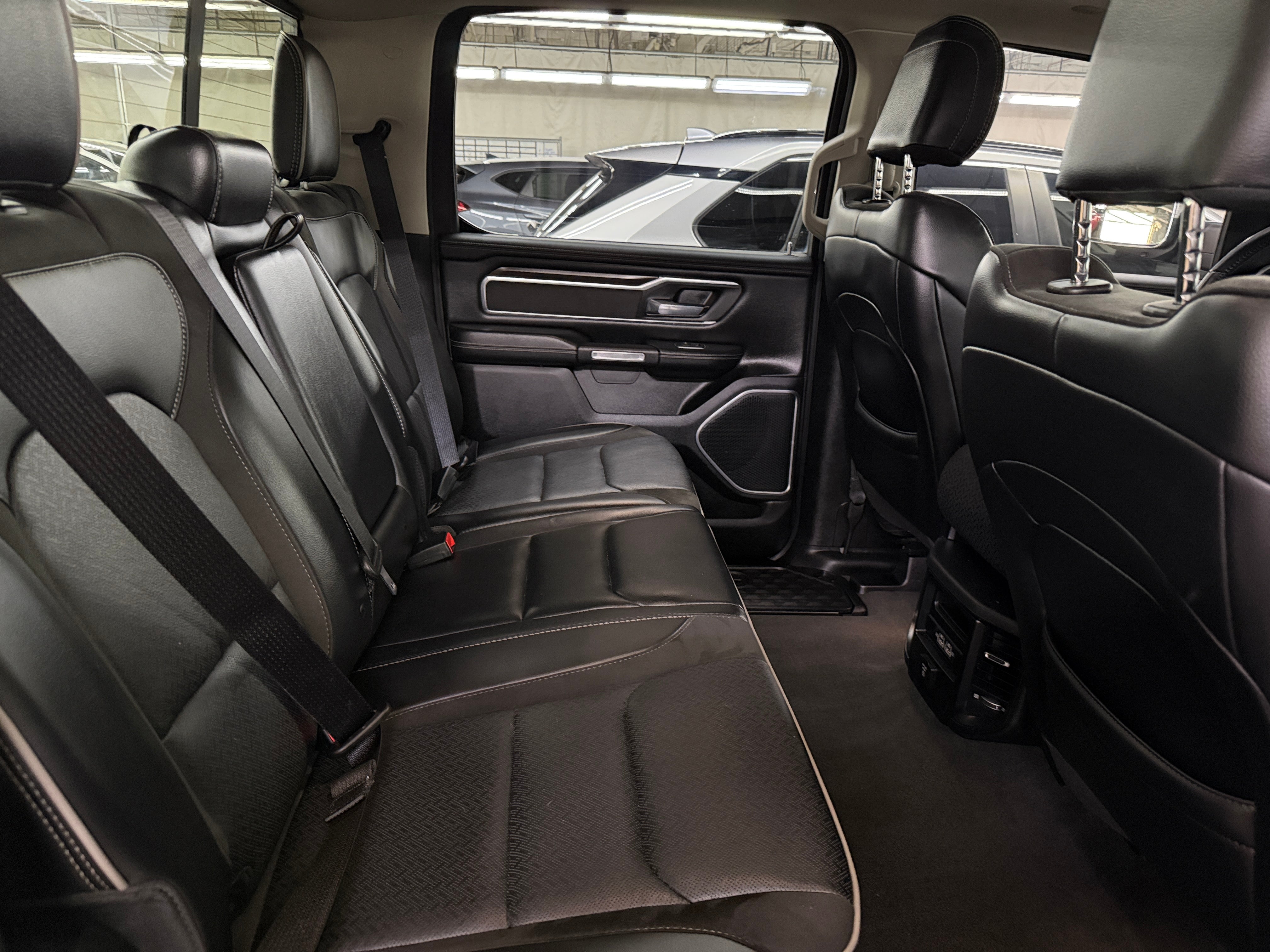 2022 RAM Ram 1500 Pickup Laramie - Photo 2